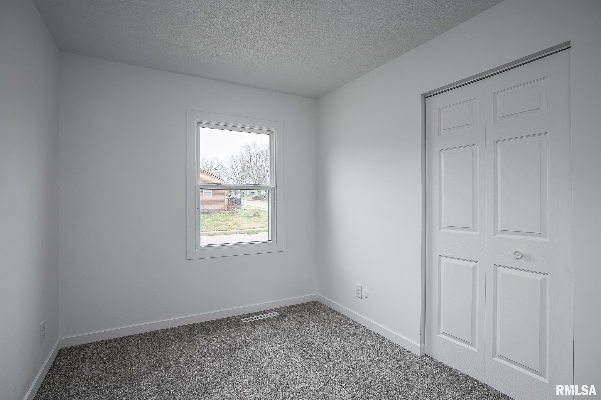 1729 Welshire Drive Property Photo 12