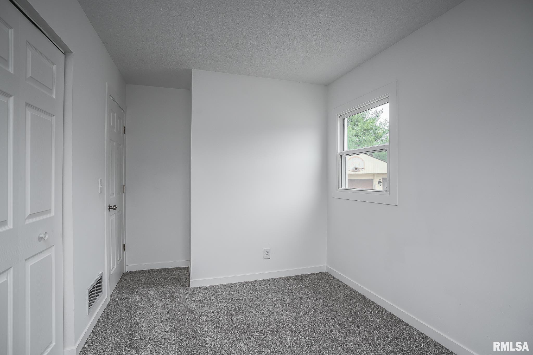 1729 Welshire Drive Property Photo 13