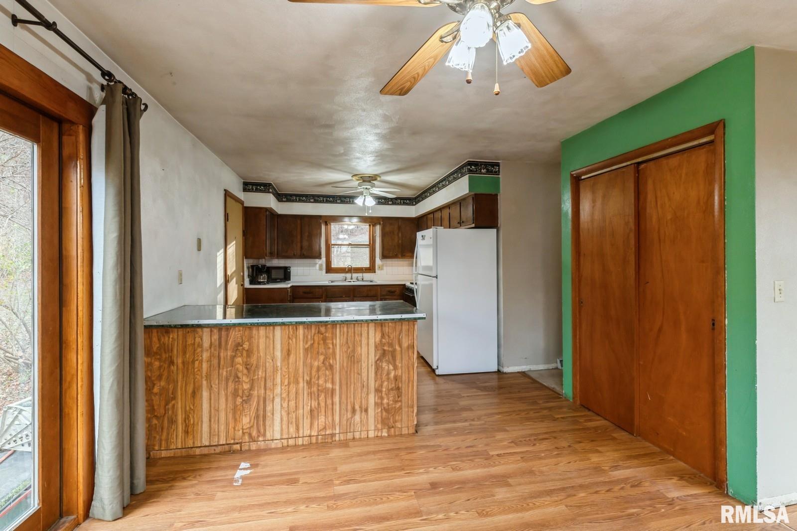 9561 S Thompson Street Property Photo 7