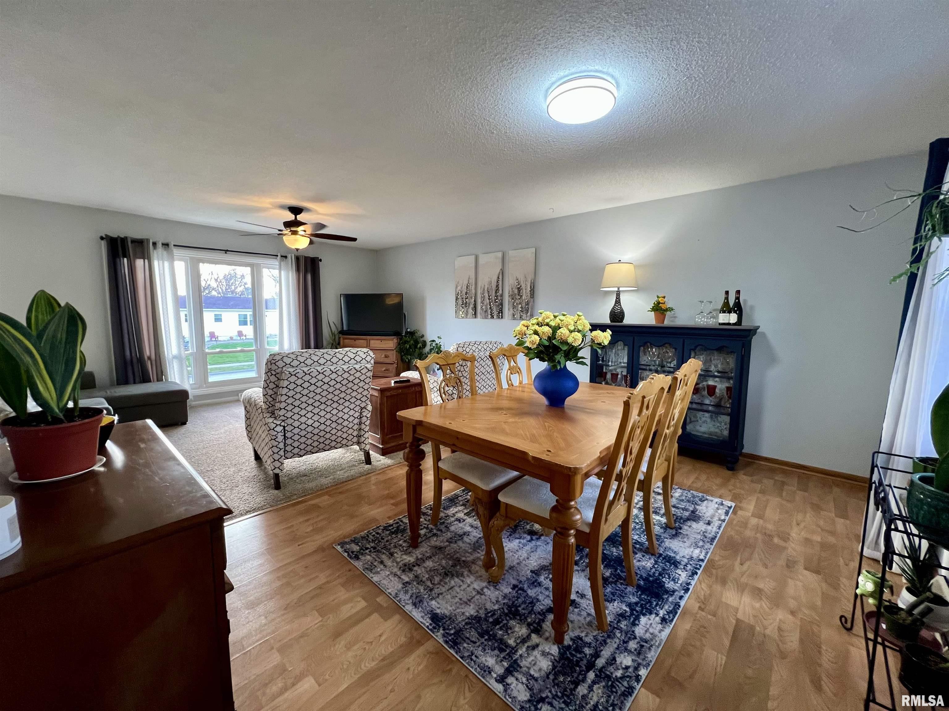 3521 Greenbrier Drive Property Photo 6