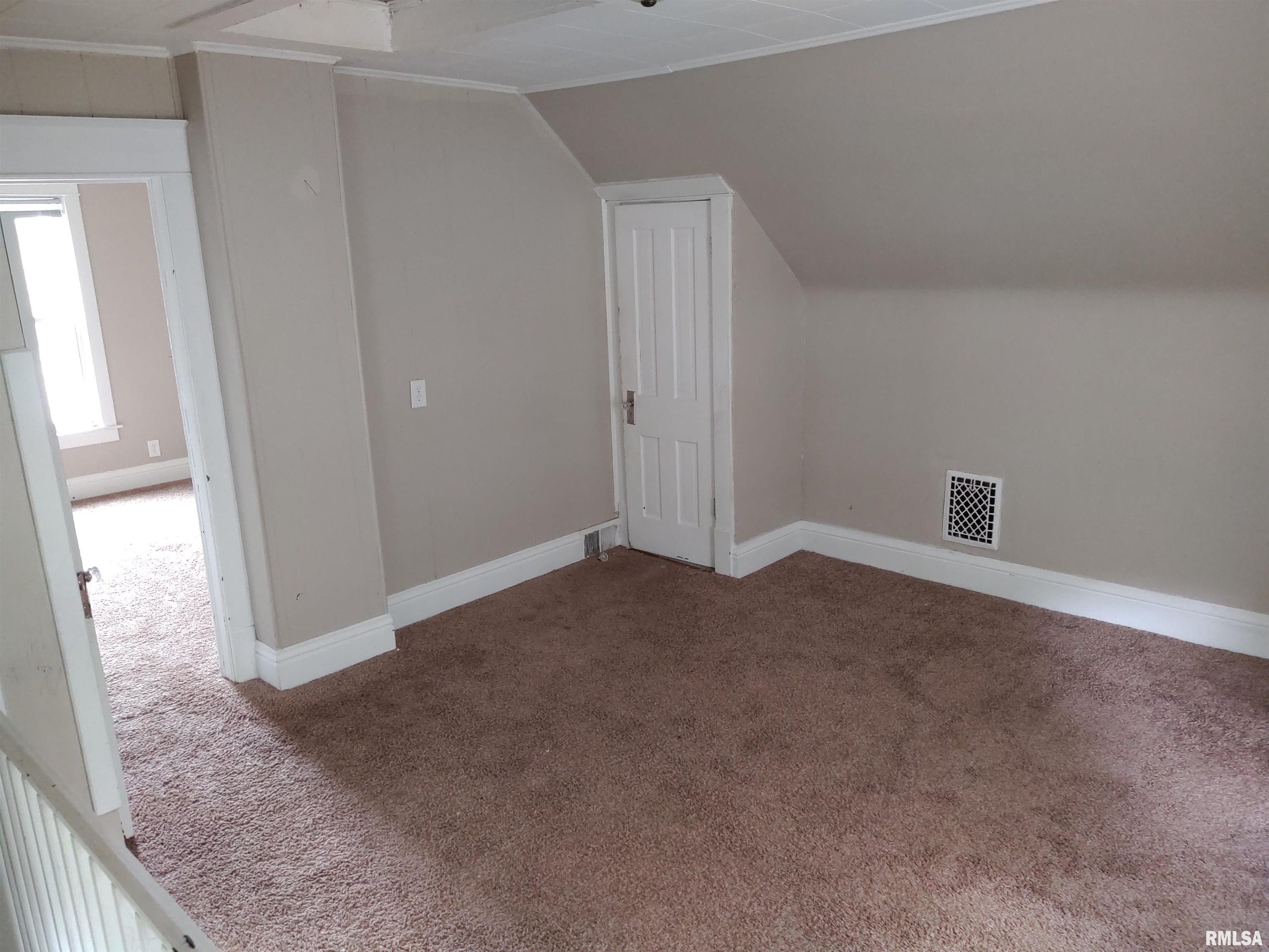442 41st Street Property Photo 8