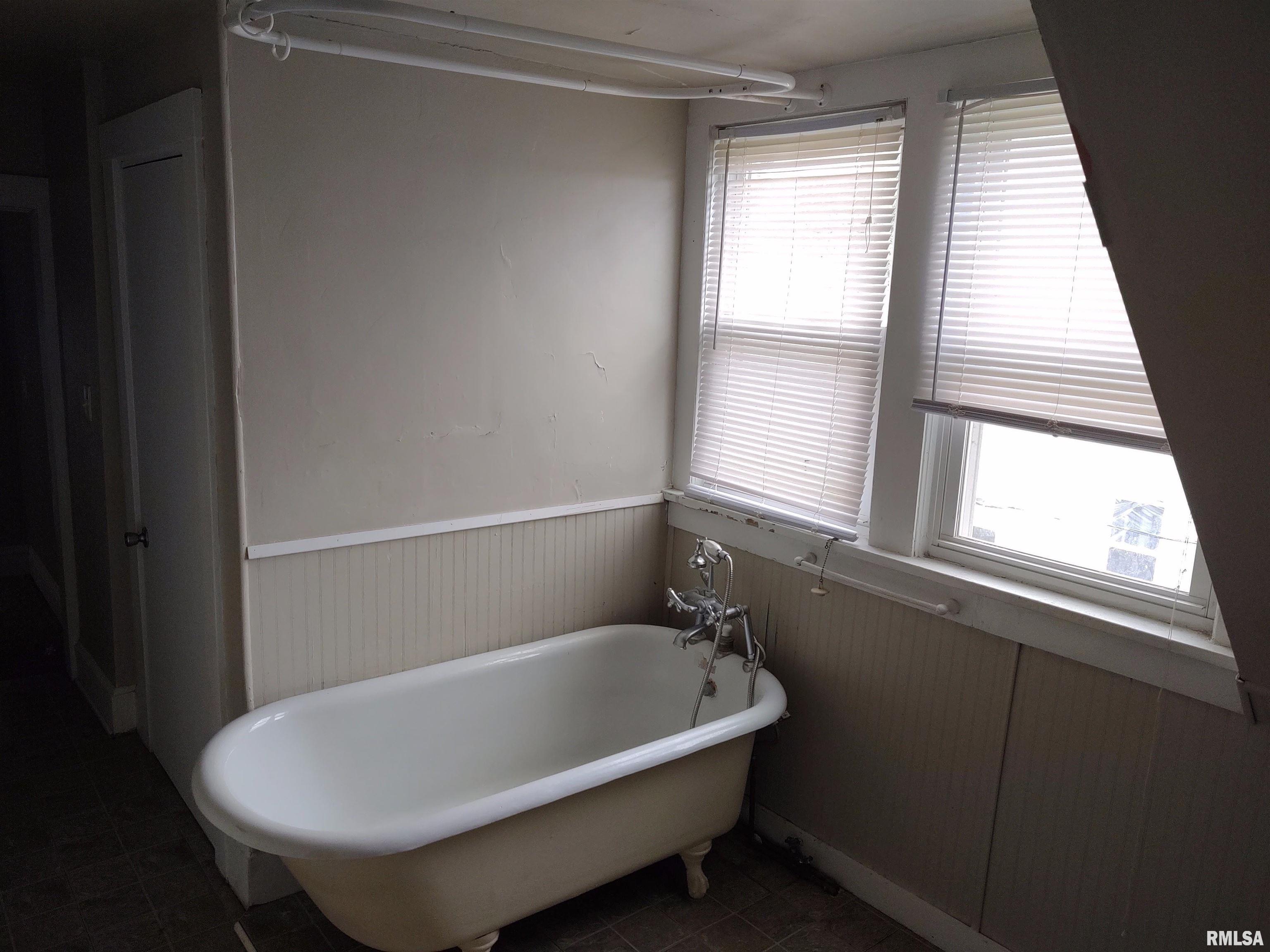 442 41st Street Property Photo 11