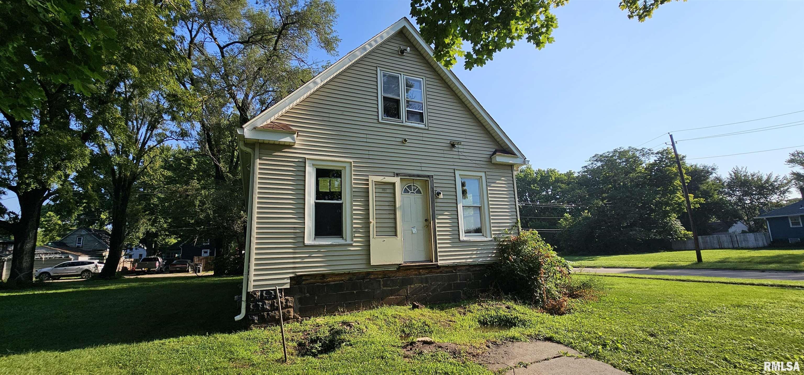 929 12th Avenue Property Photo