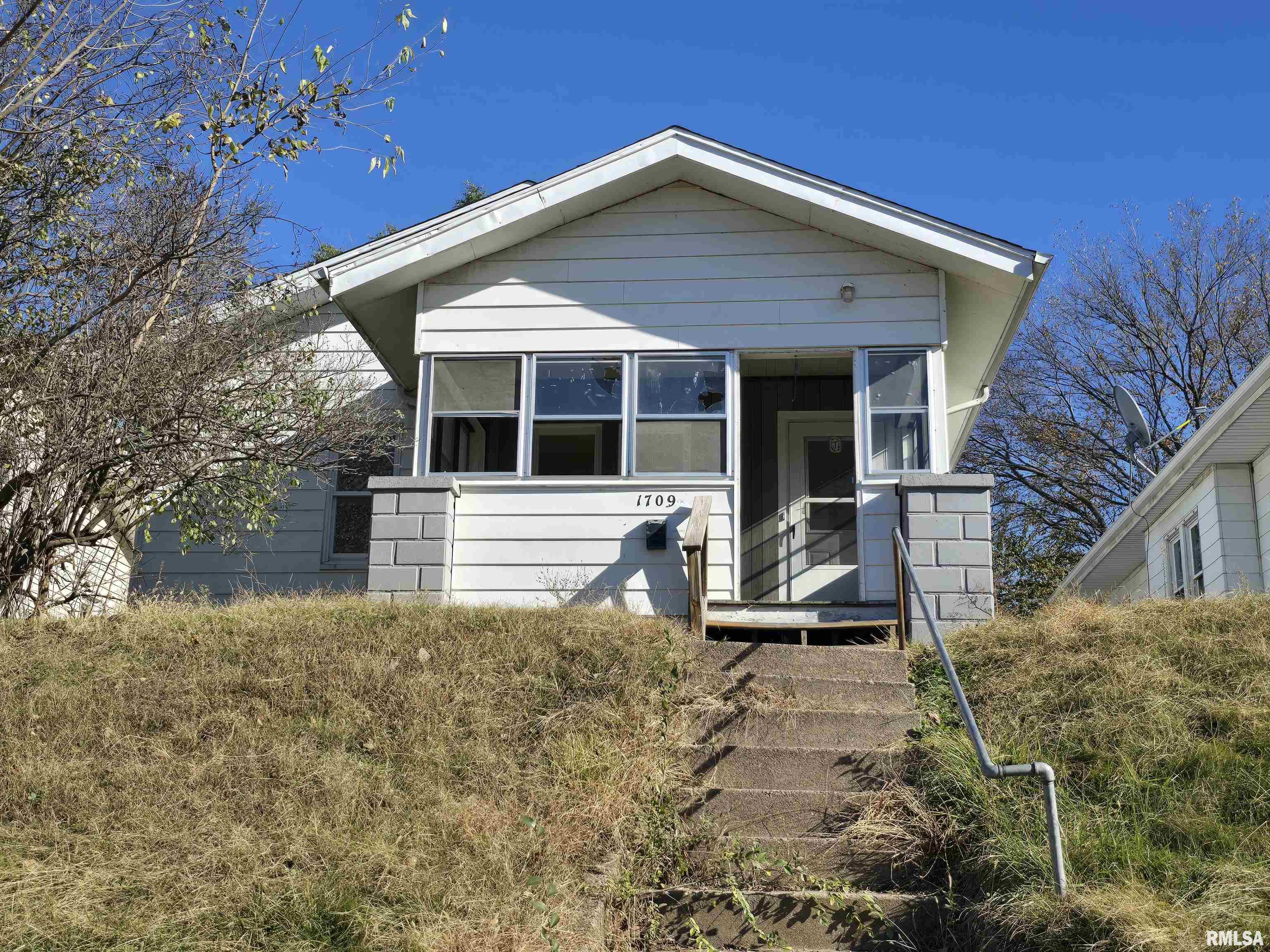 1709 5th Street Property Photo