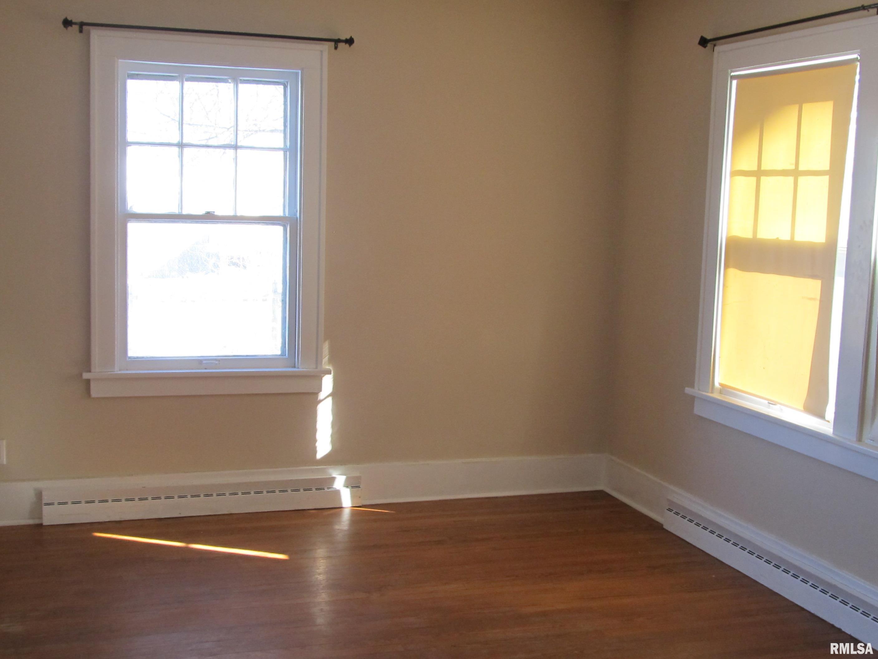 2807 Grand Avenue Property Photo 5