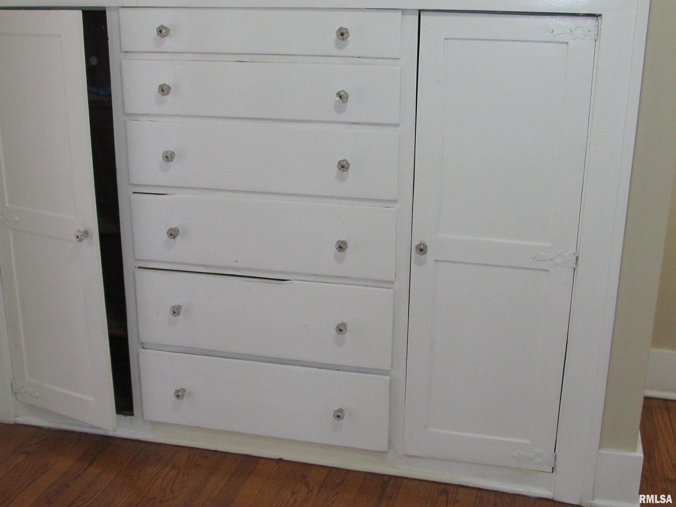 2807 Grand Avenue Property Photo 9