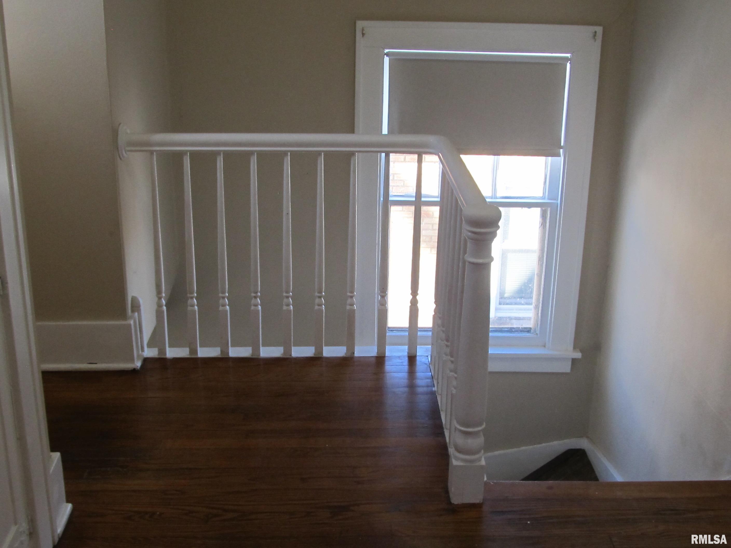 2807 Grand Avenue Property Photo 10