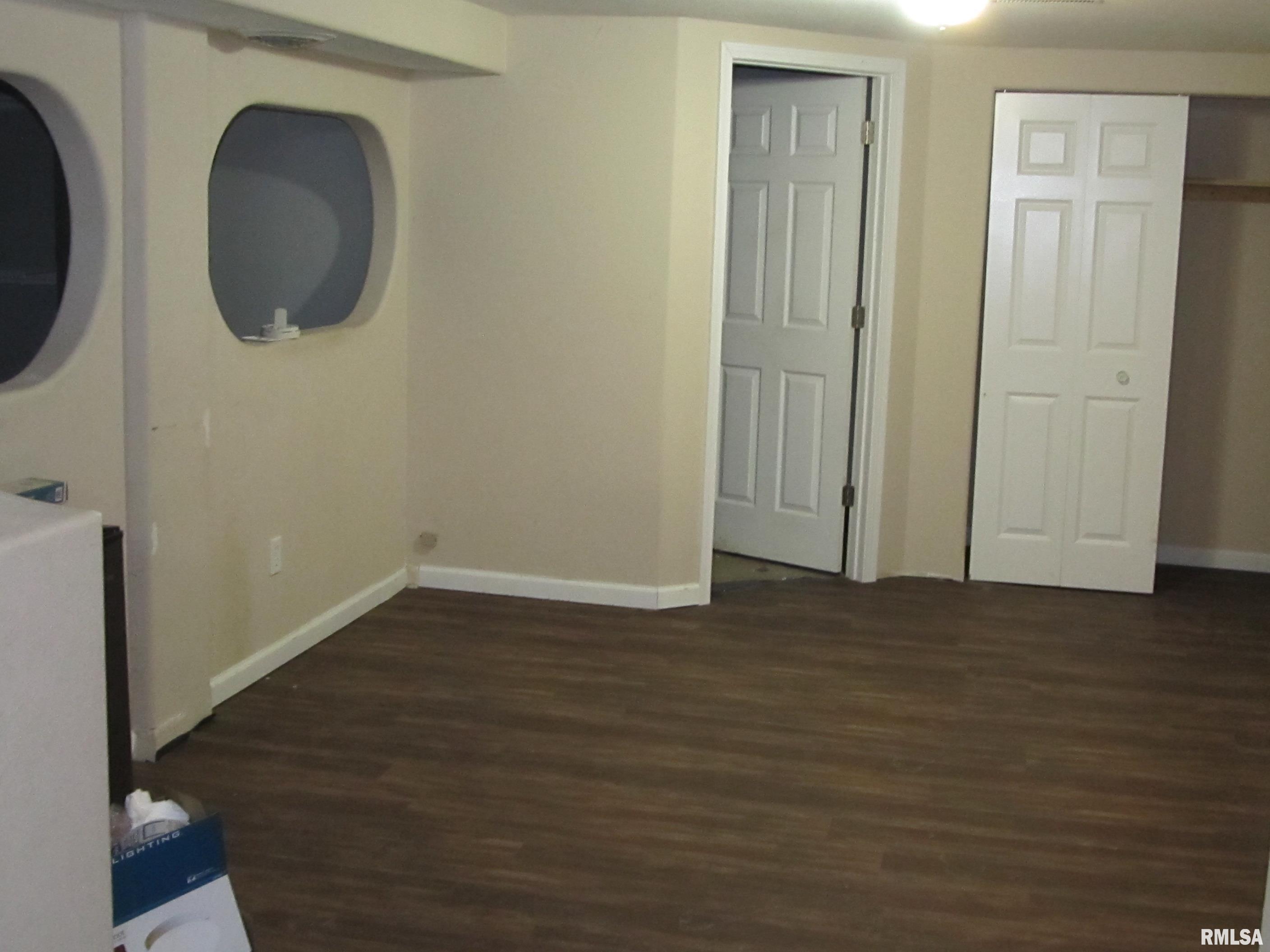 2807 Grand Avenue Property Photo 13