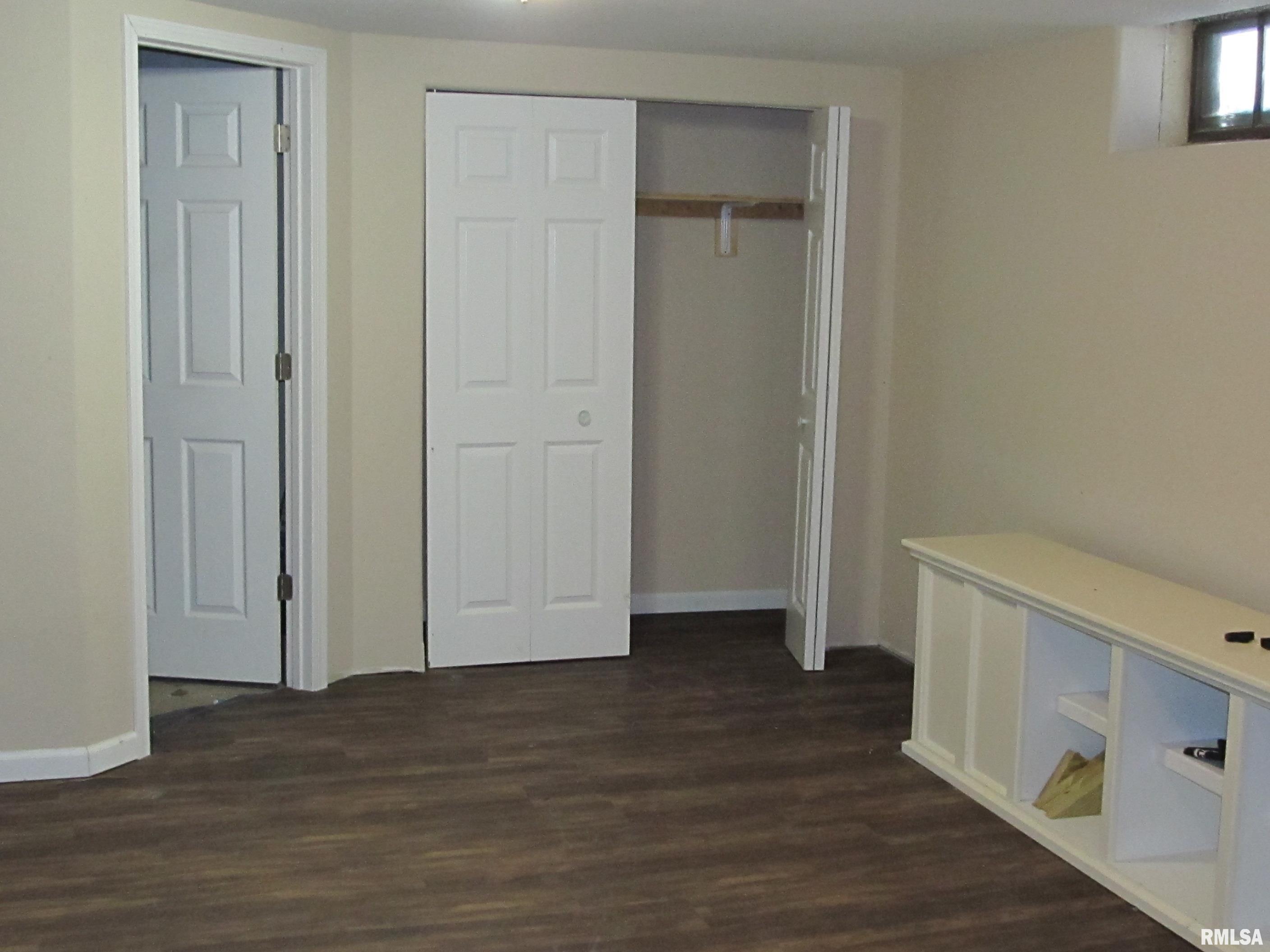 2807 Grand Avenue Property Photo 14