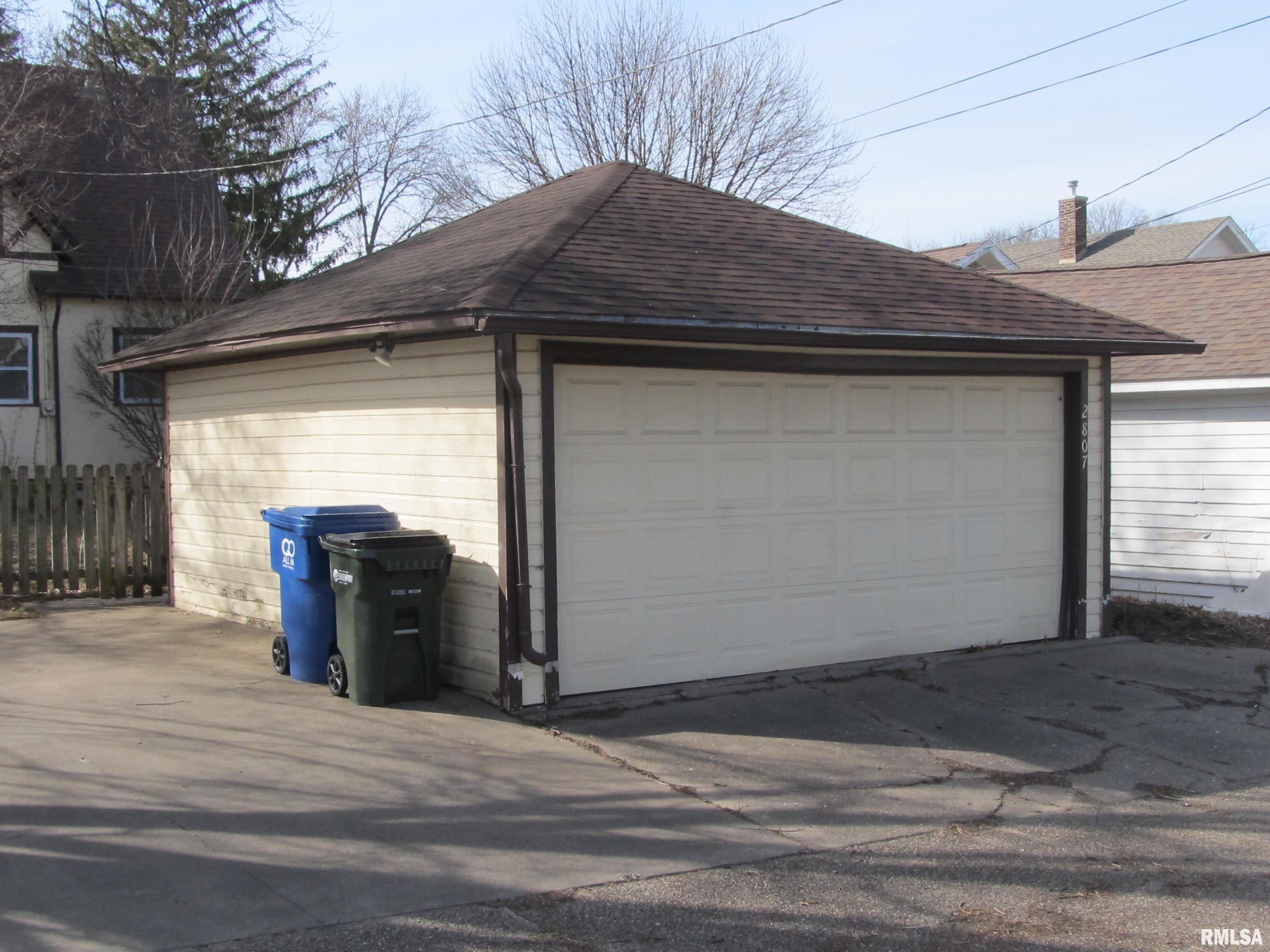 2807 Grand Avenue Property Photo 17