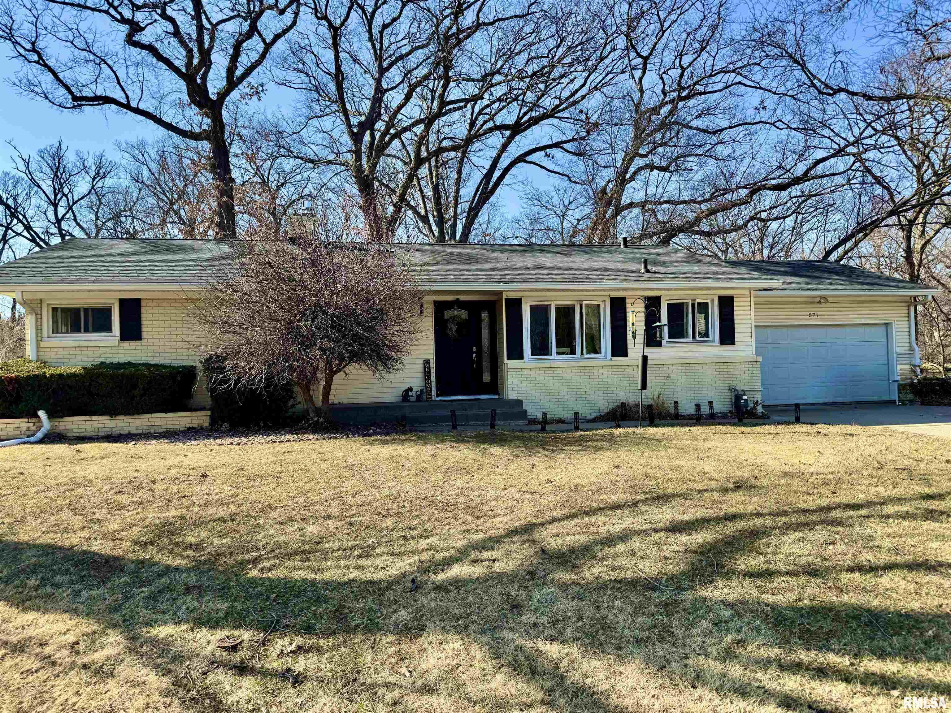 571 26th Avenue Court Property Photo 1