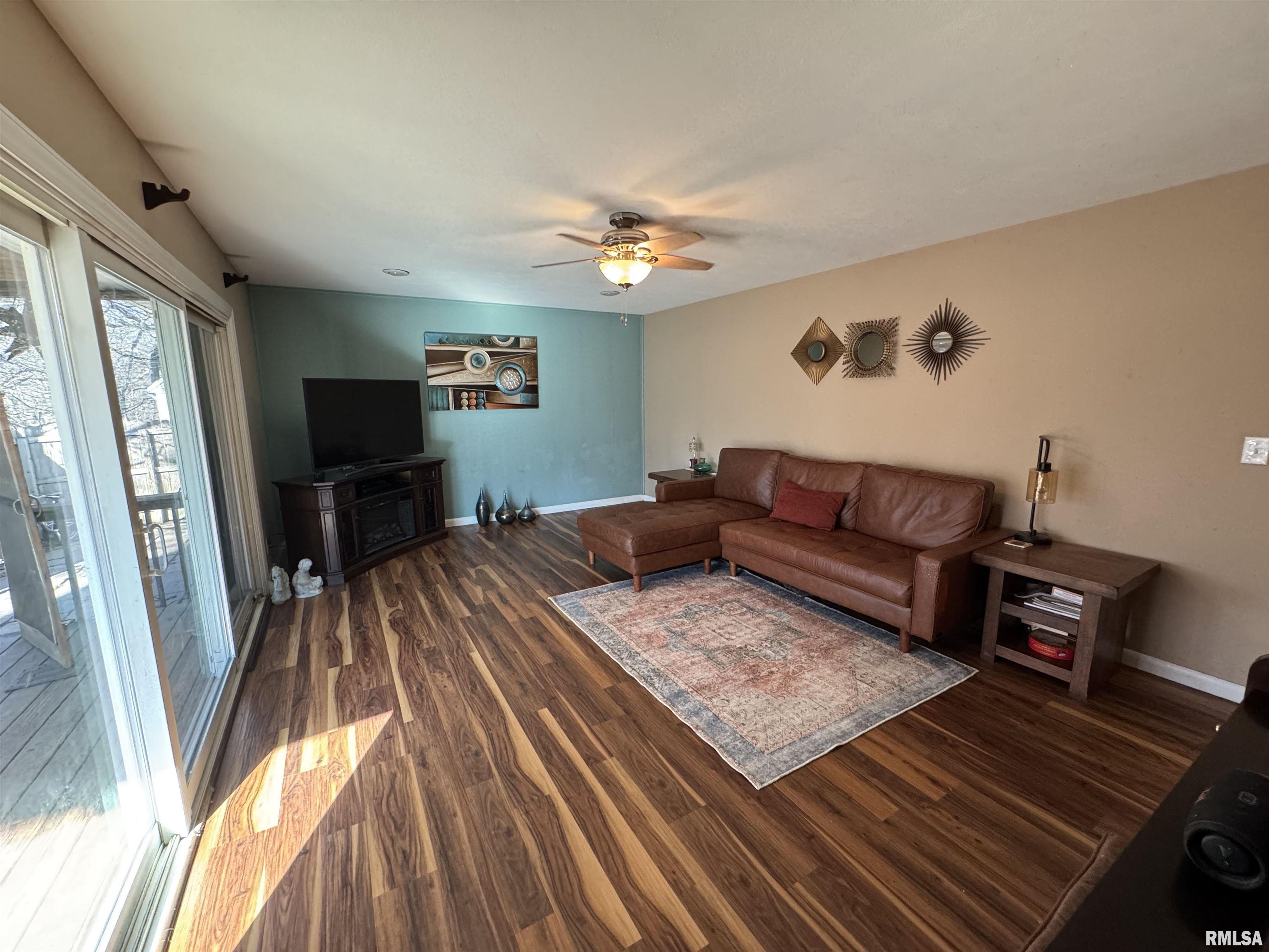 571 26th Avenue Court Property Photo 8