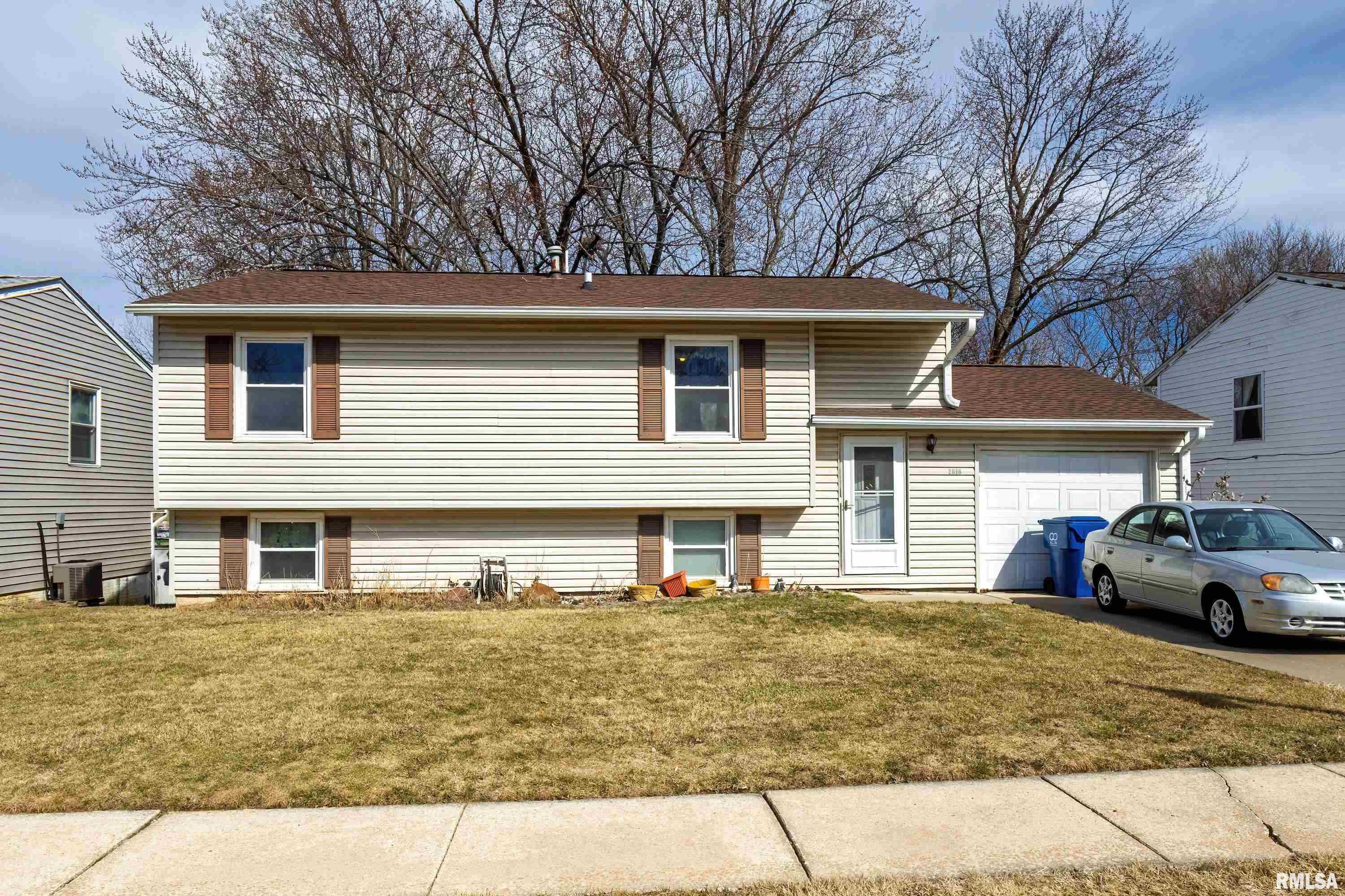 2616 W 56th Street Property Photo