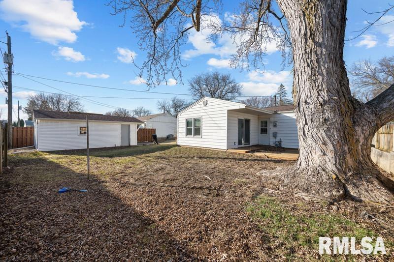 2838 38th Avenue Property Photo 6