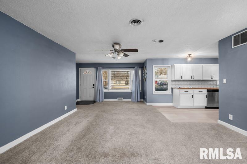 2838 38th Avenue Property Photo 9