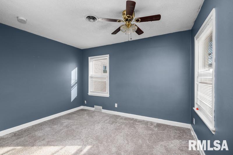 2838 38th Avenue Property Photo 17