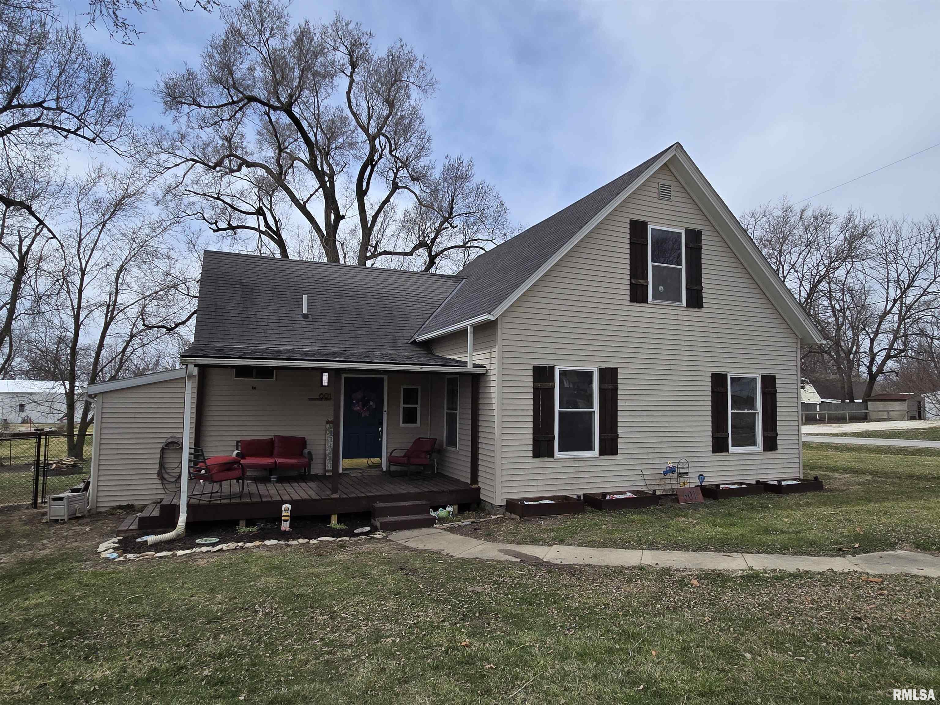 601 S Pearl Street Property Photo
