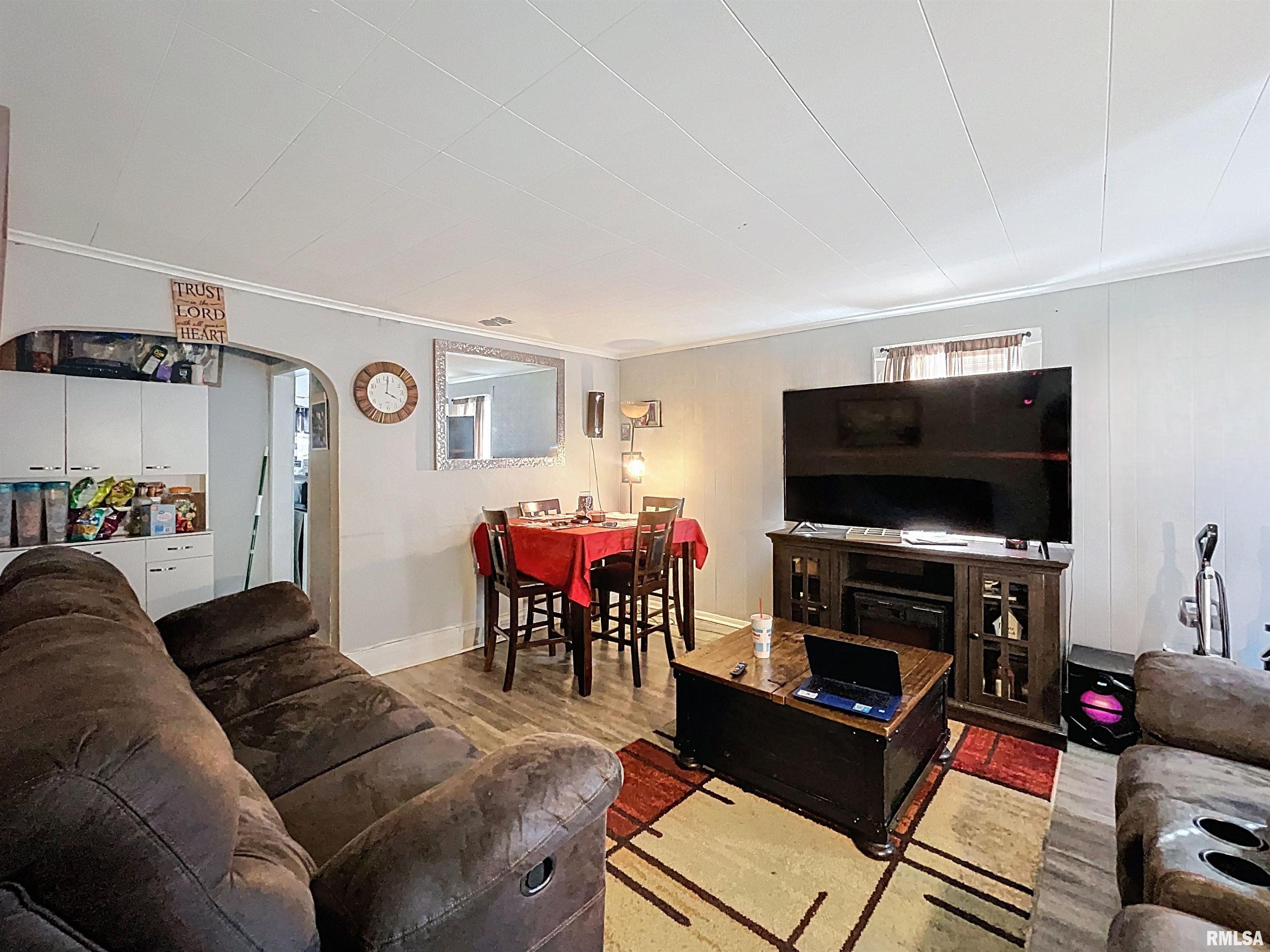 1208 17th Street Property Photo 3