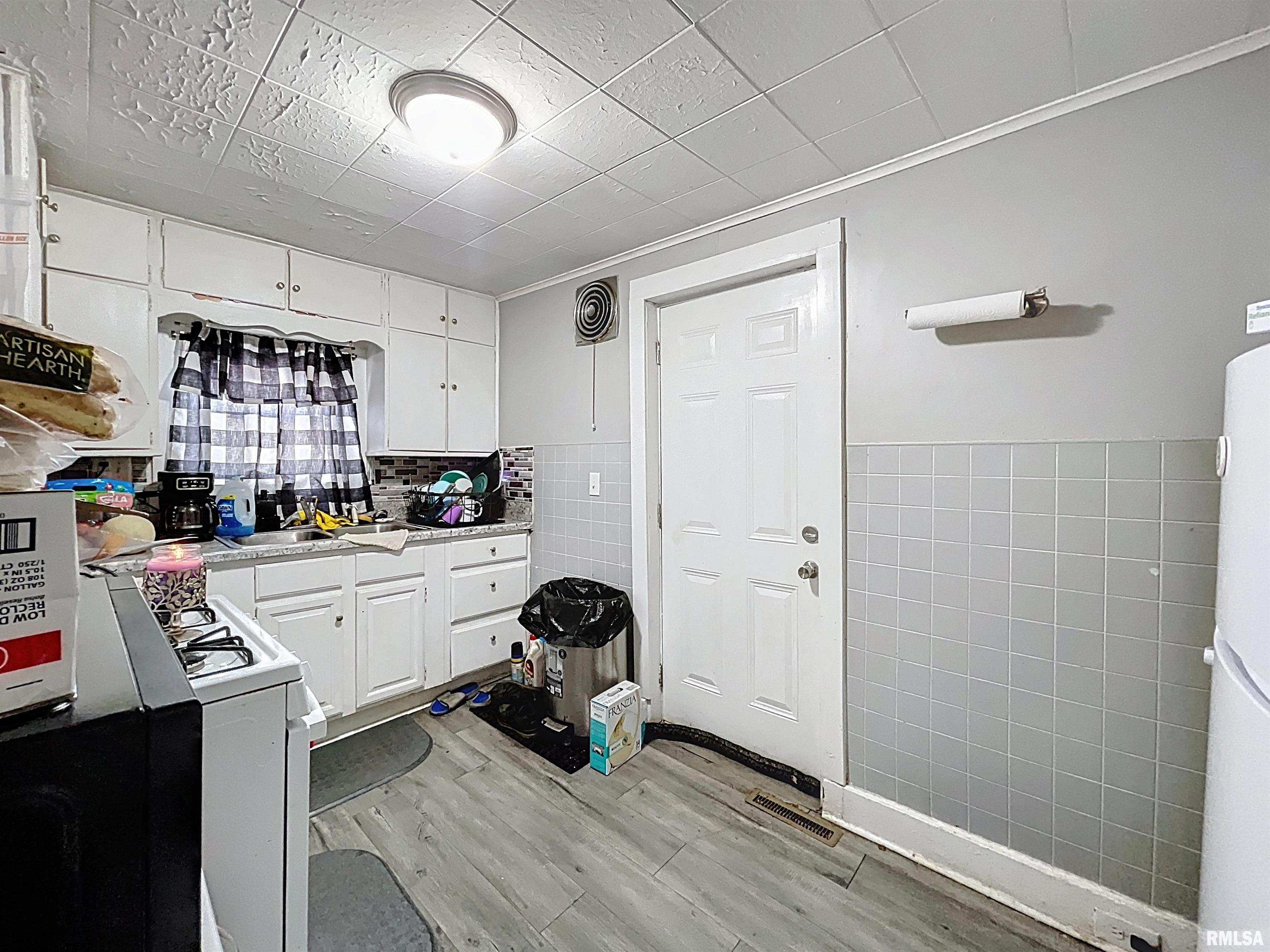 1208 17th Street Property Photo 6