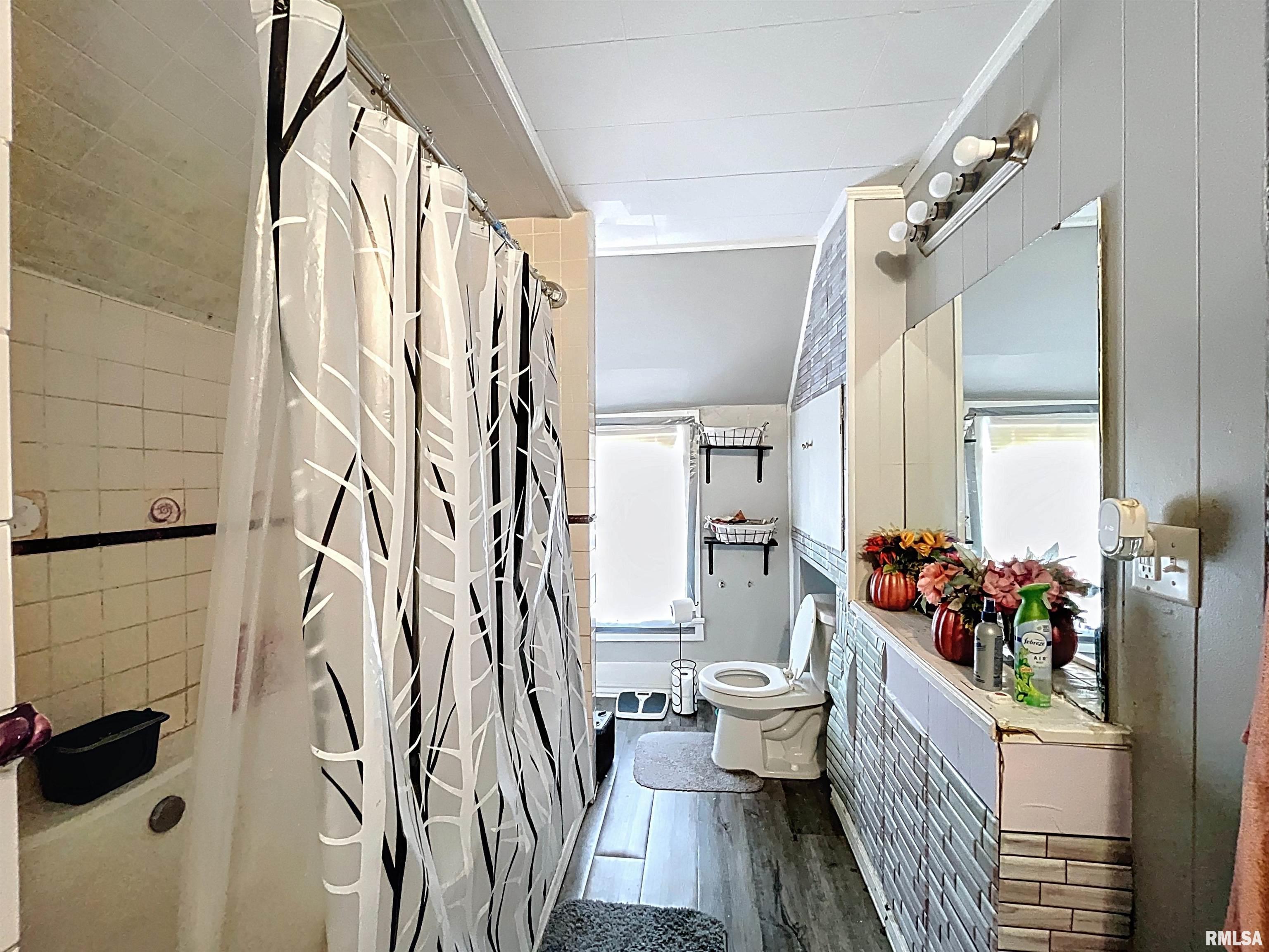1208 17th Street Property Photo 15