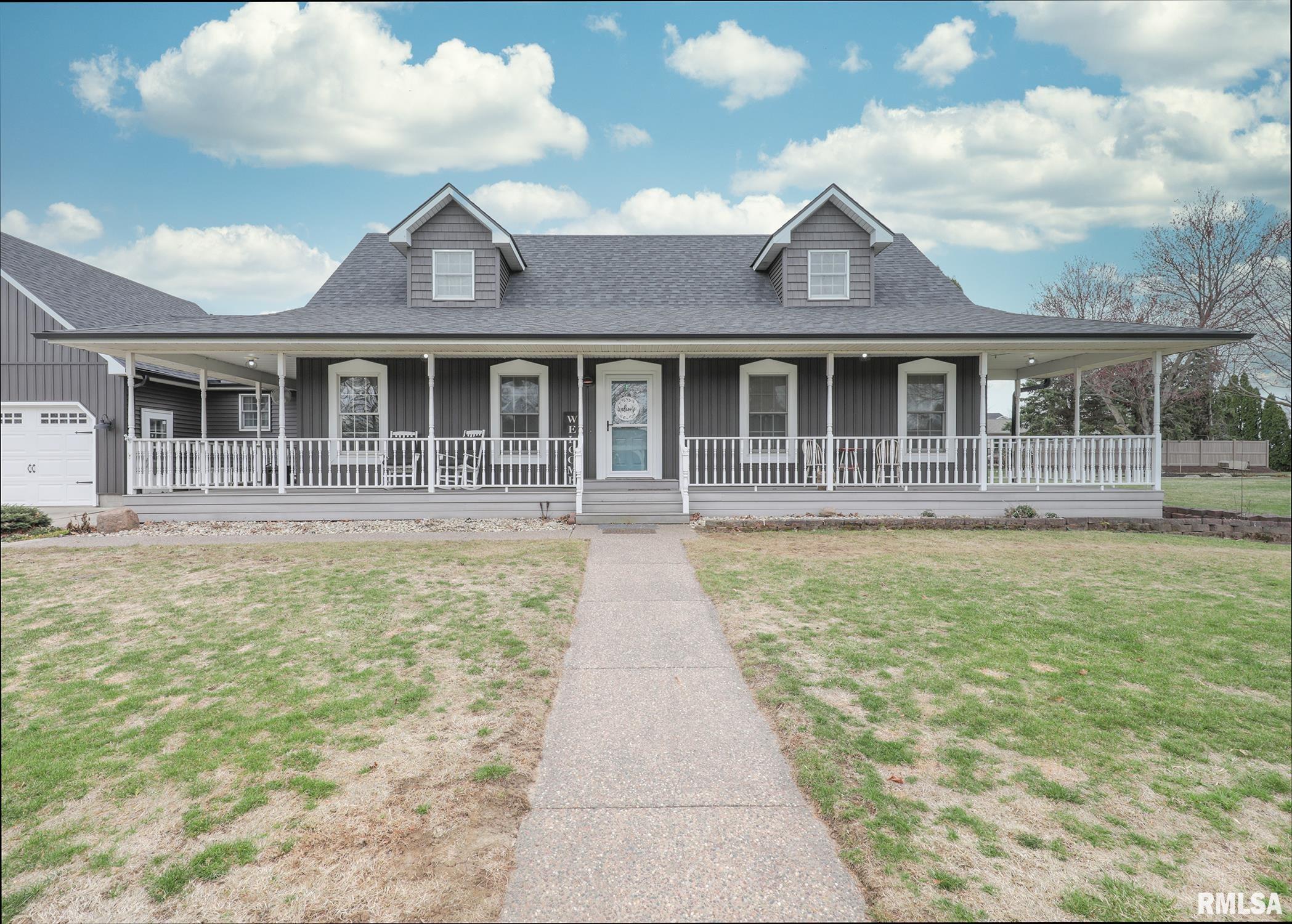 417 Margaret Street Property Photo 2