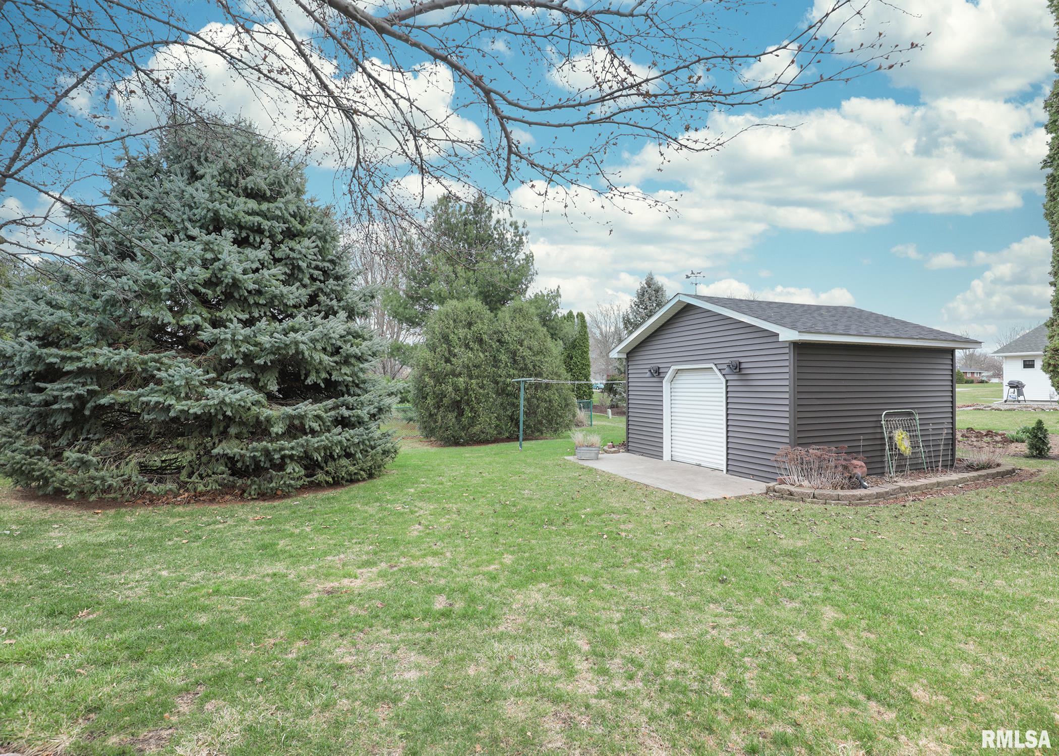 417 Margaret Street Property Photo 10