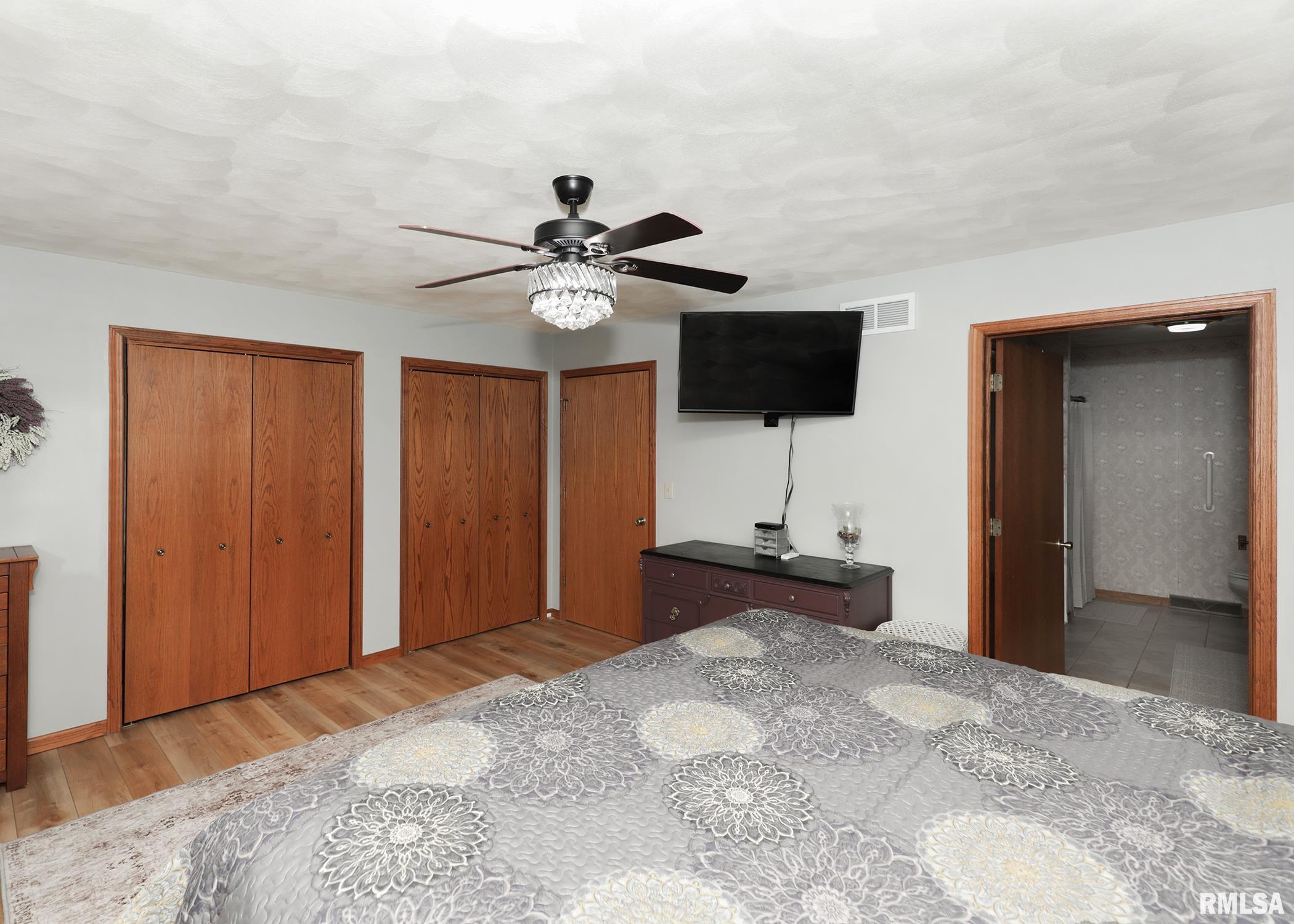 417 Margaret Street Property Photo 36