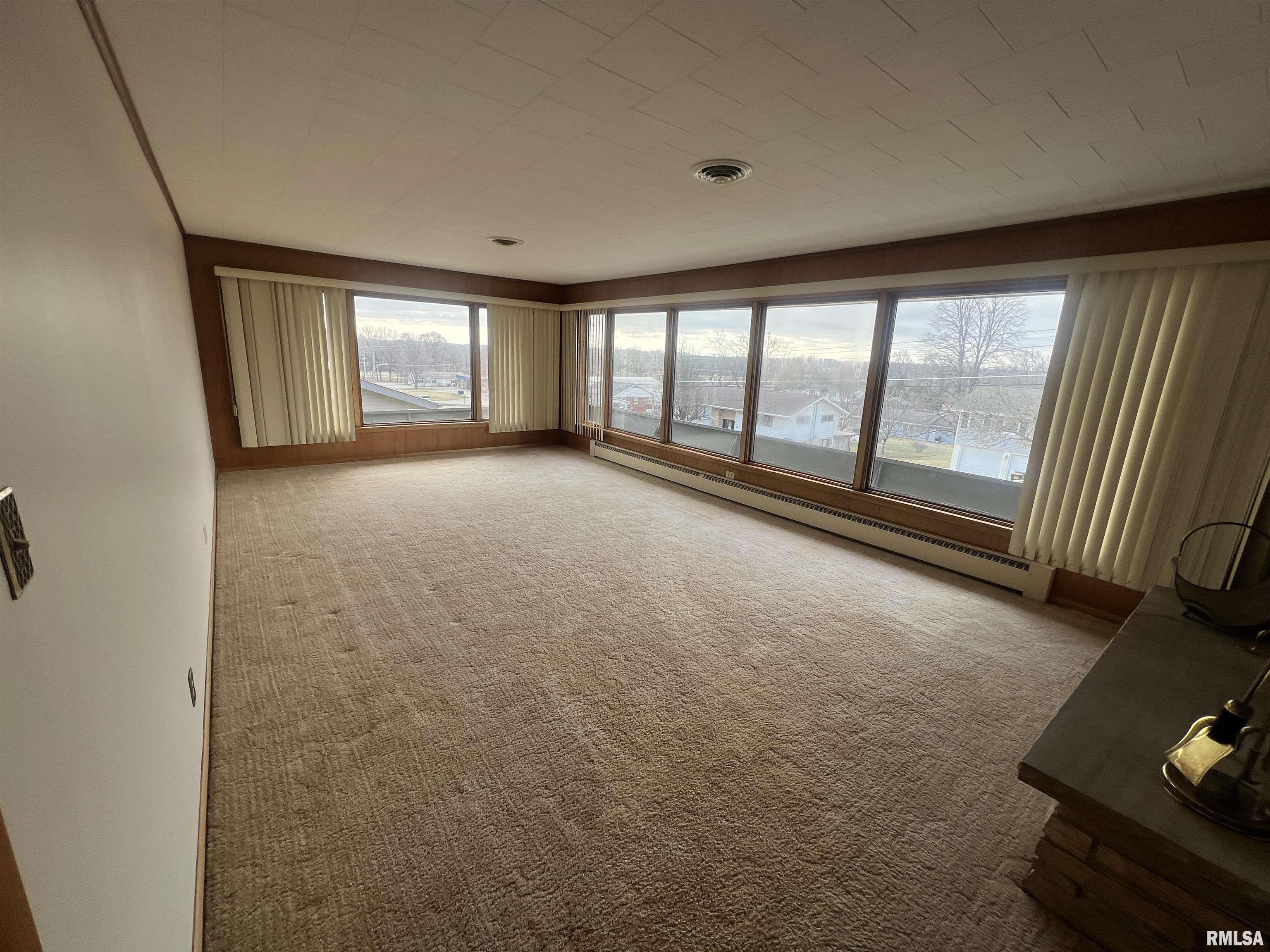 1415 9th Avenue Property Photo 3