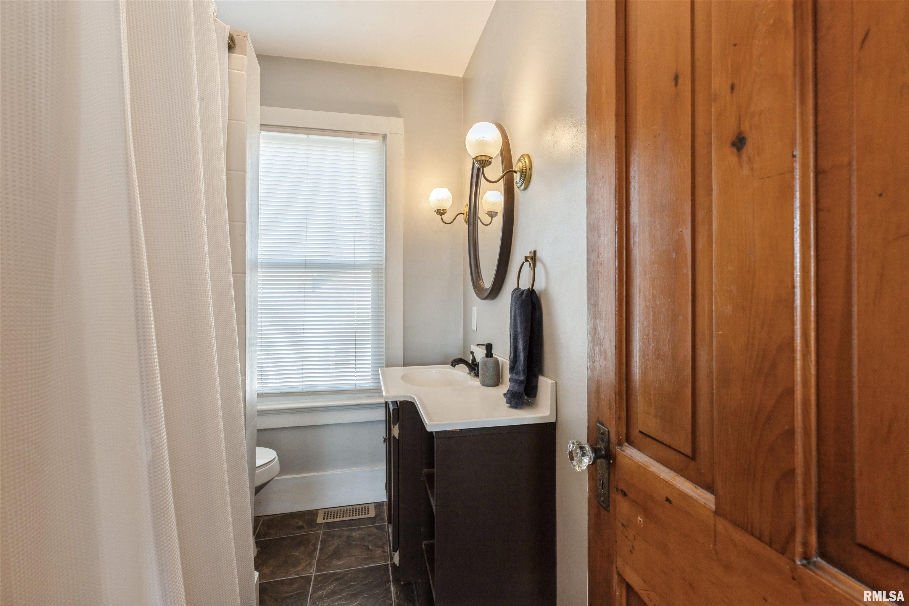 715 5th Street Property Photo 23