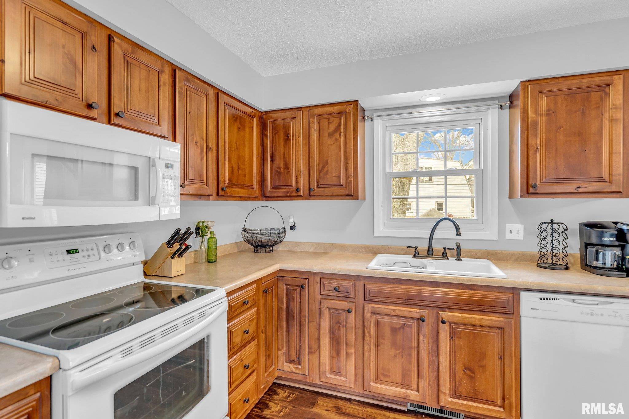 3014 N Pine Street Property Photo 6