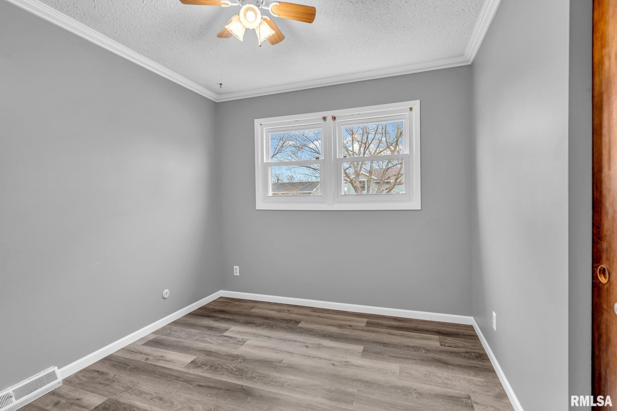 3014 N Pine Street Property Photo 14