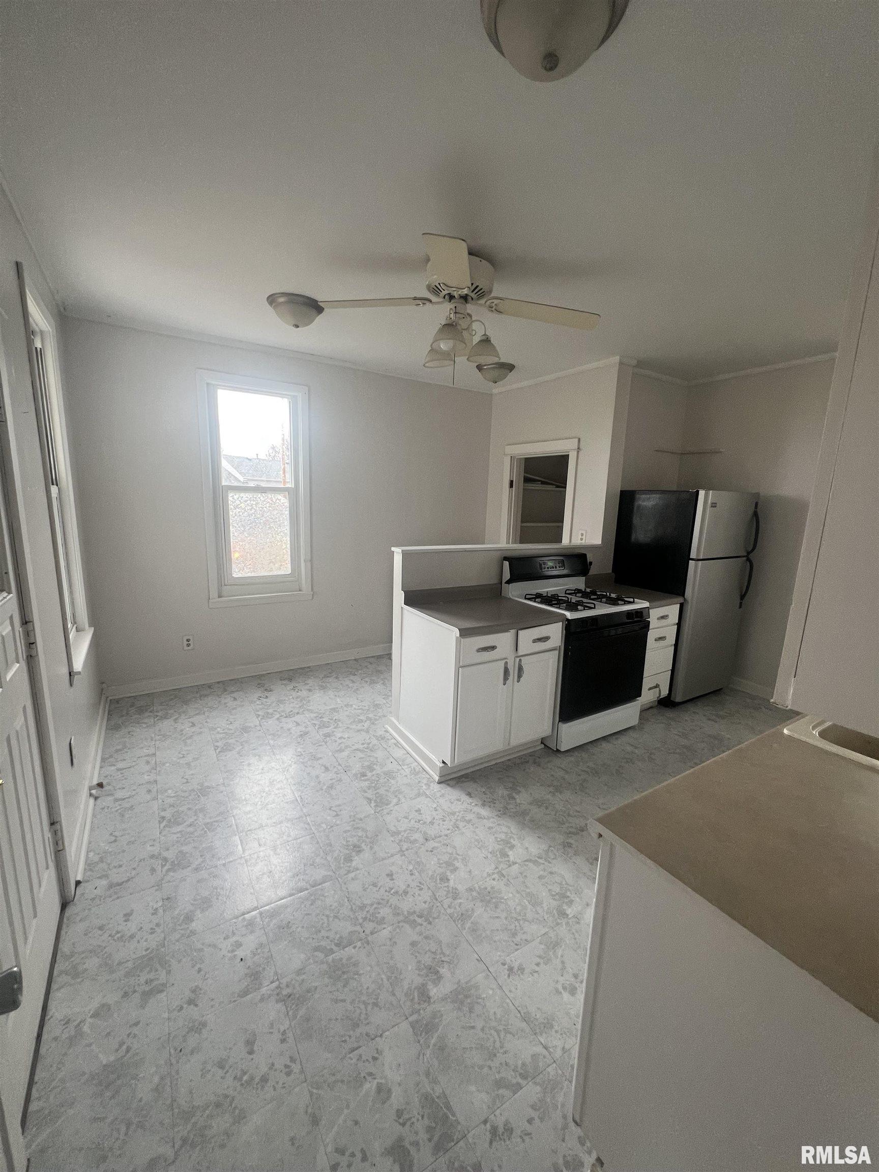 625 Main Street Property Photo 7