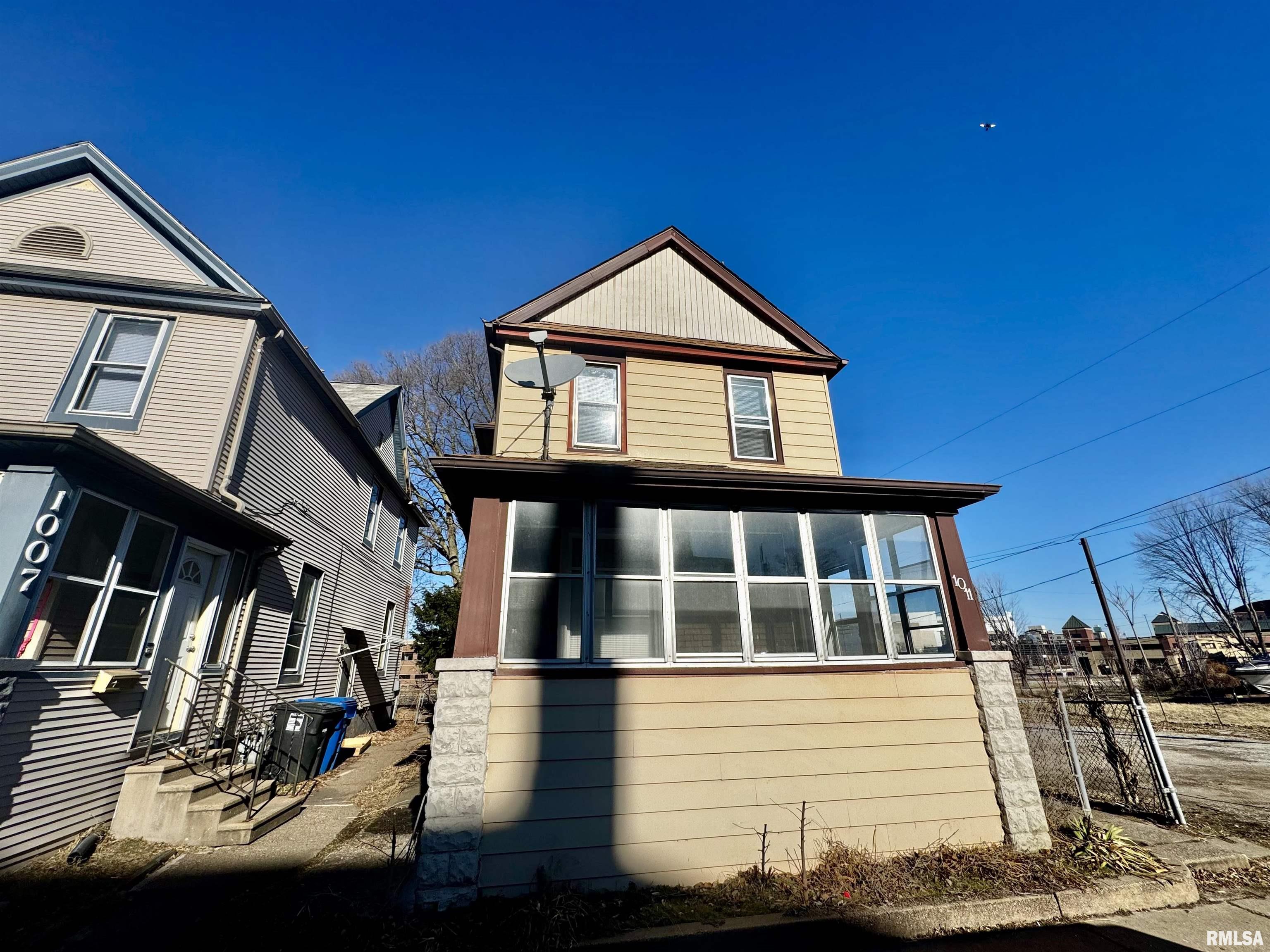 1011 4th Avenue Property Photo