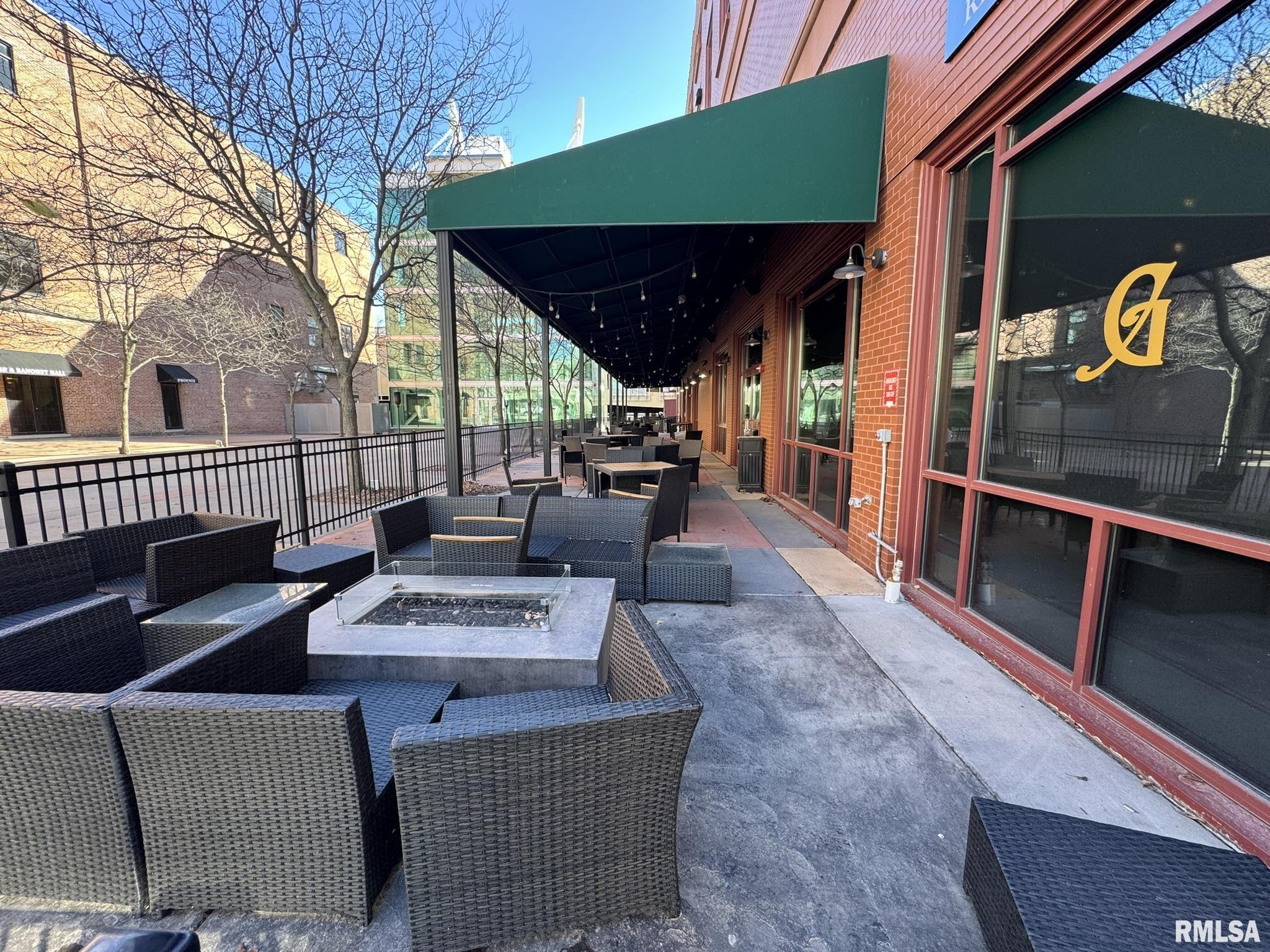 131 W 2nd Street Property Photo