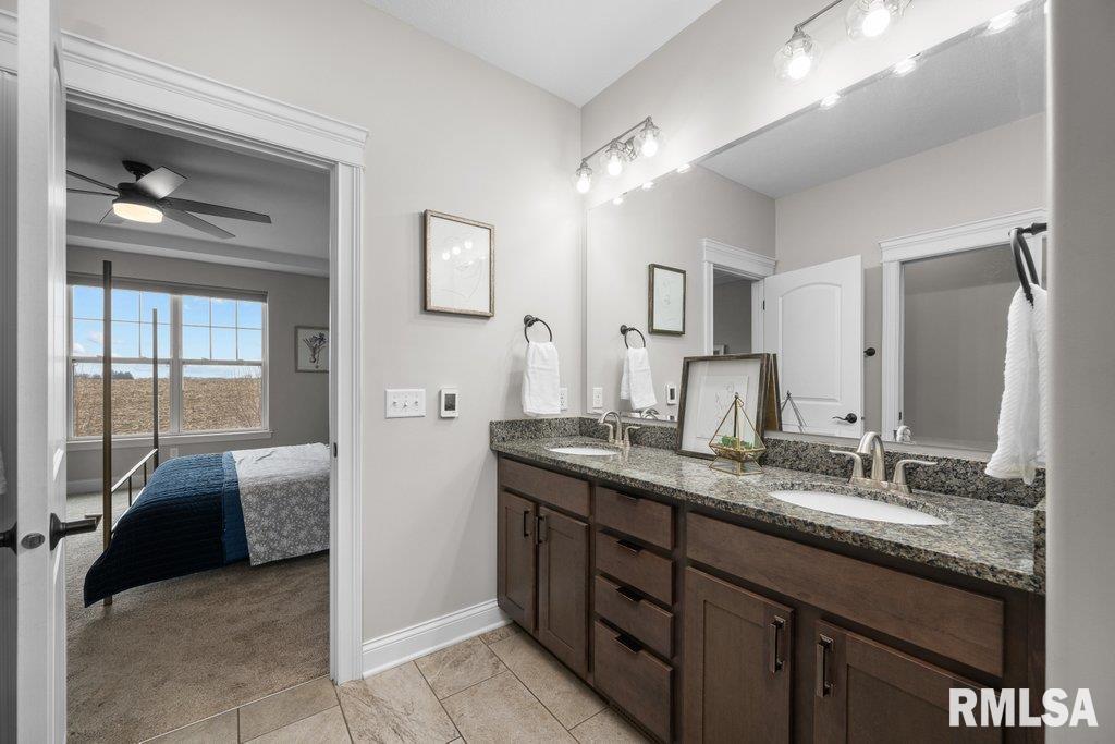 6986 Grove Crossing Property Photo 21