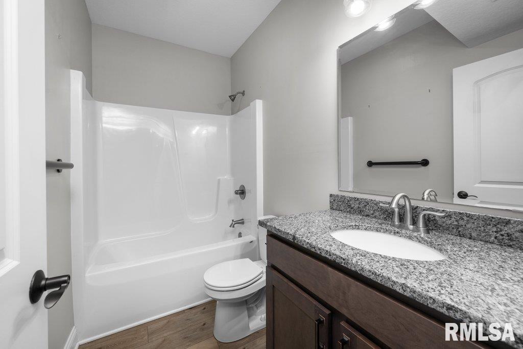 6986 Grove Crossing Property Photo 32