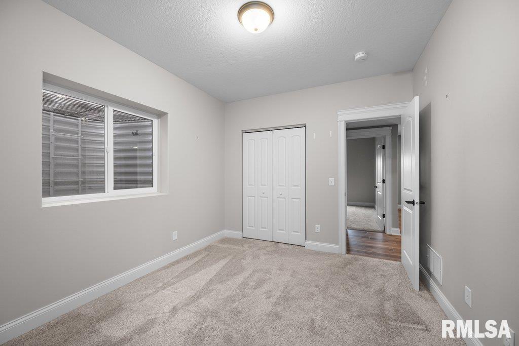 6986 Grove Crossing Property Photo 34