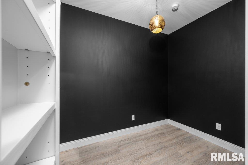 6986 Grove Crossing Property Photo 35