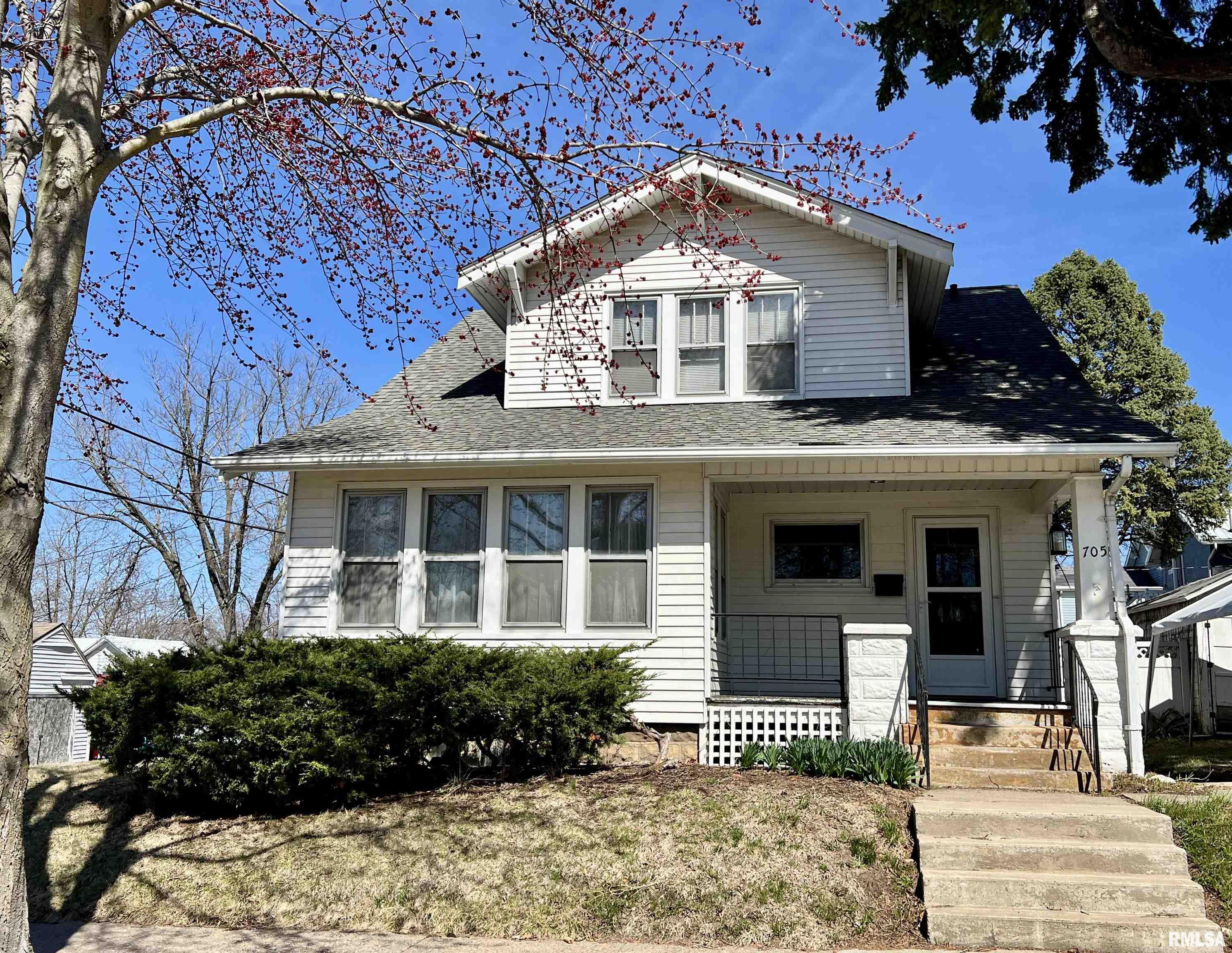 705 Pine Street Property Photo 1