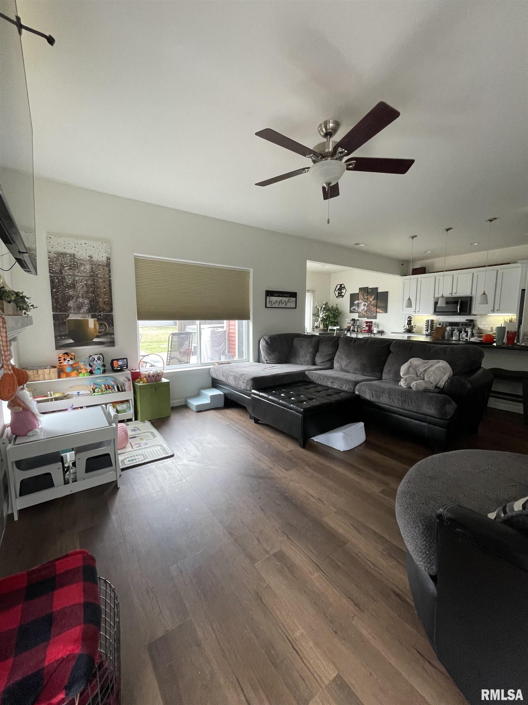 609 Dakota Avenue Property Photo 4