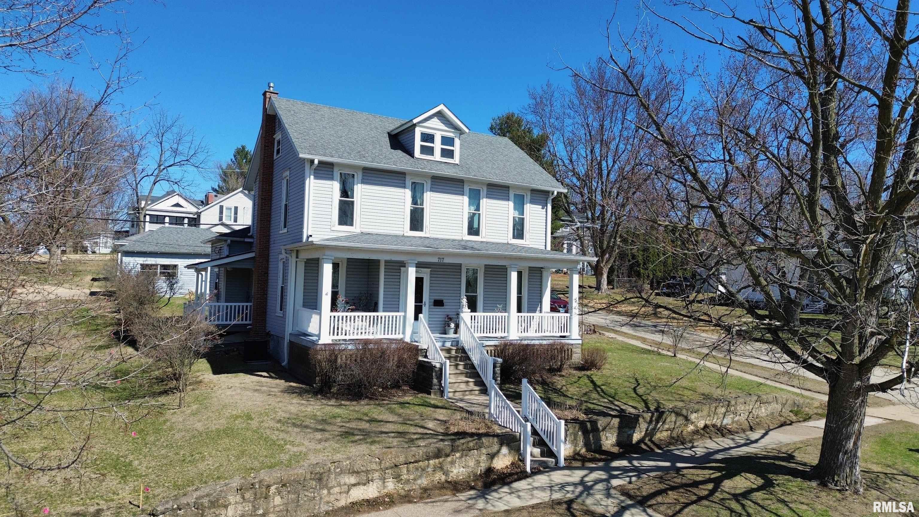 717 11th Avenue Property Photo