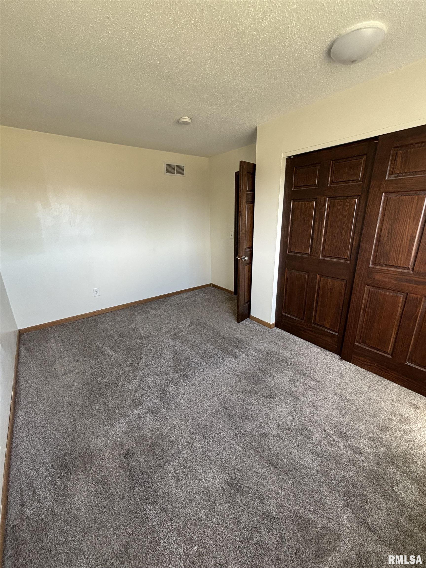 5503 N Linwood Avenue Property Photo 12