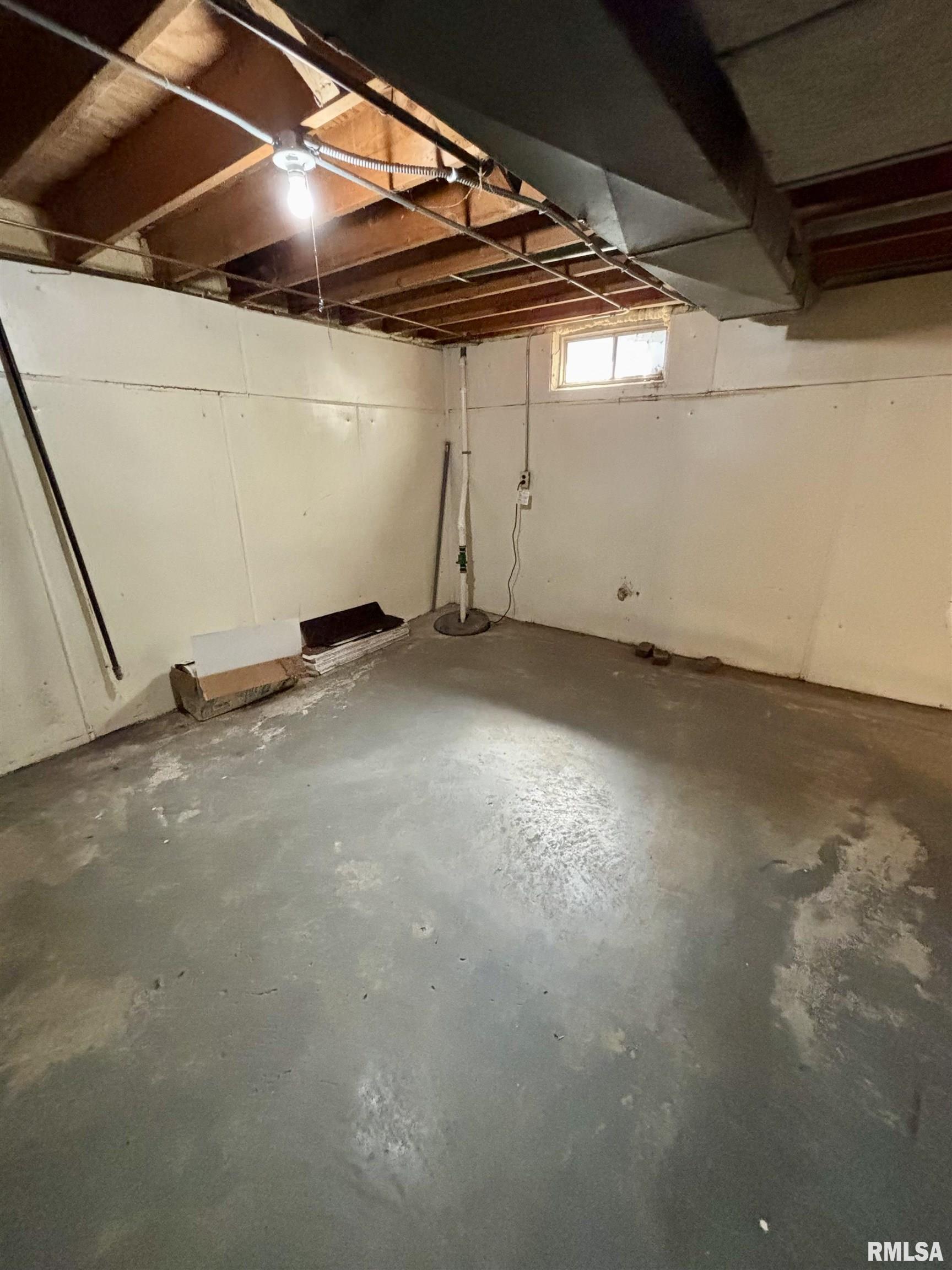 5503 N Linwood Avenue Property Photo 16