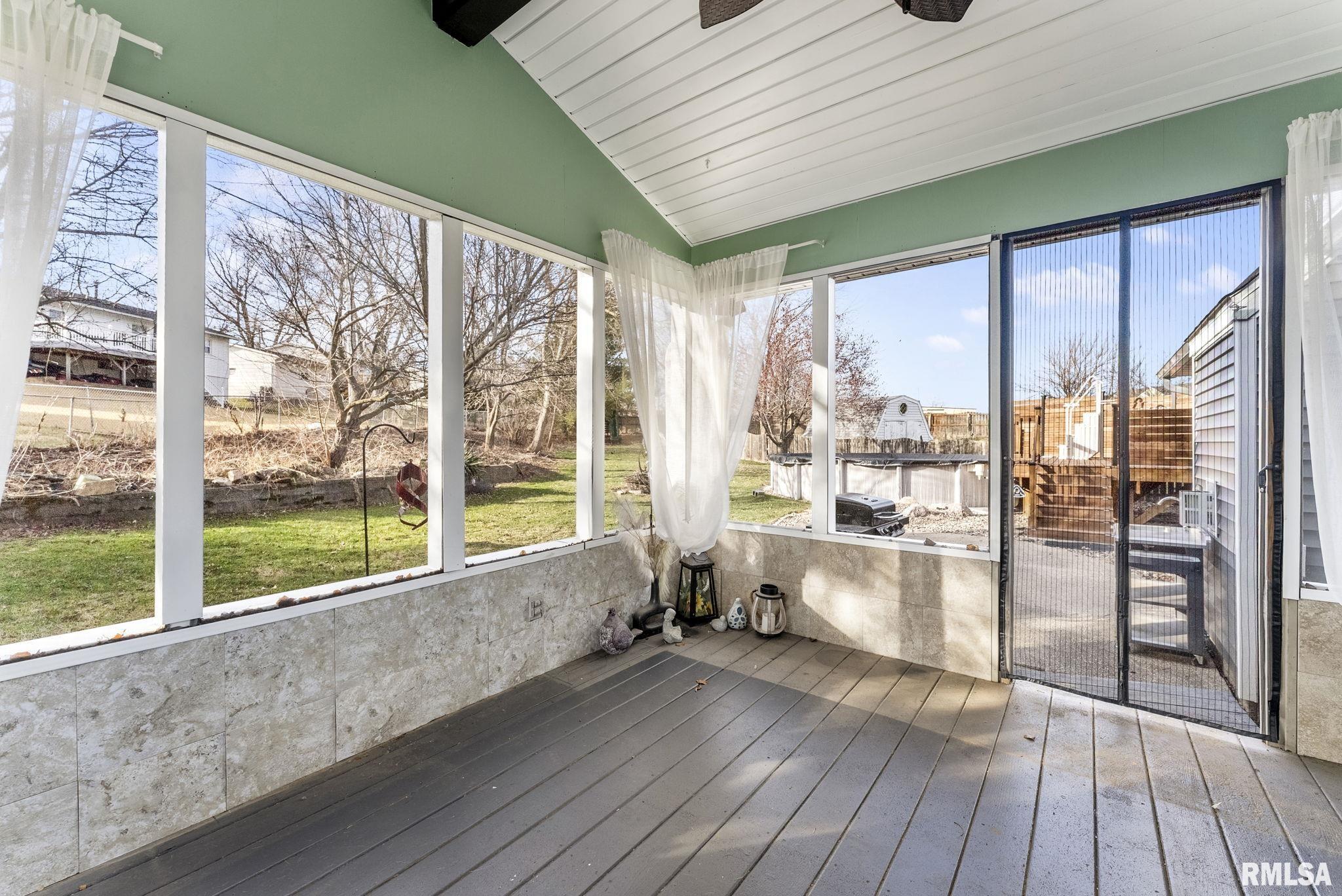 4928 Main Court Property Photo 17