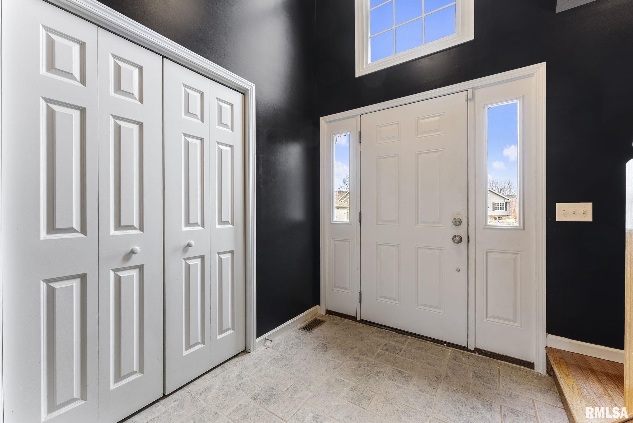 4928 Main Court Property Photo 18