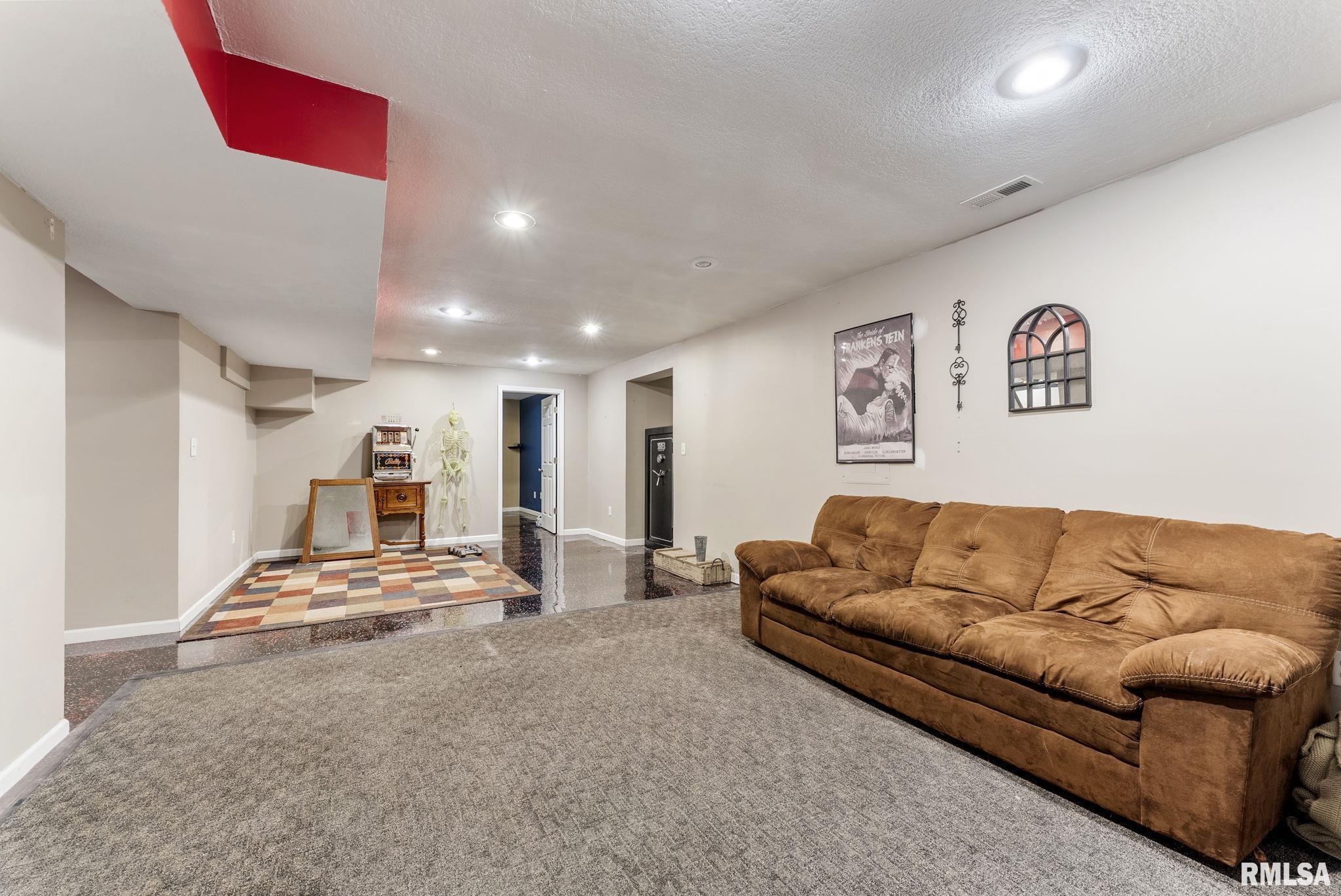 4928 Main Court Property Photo 27