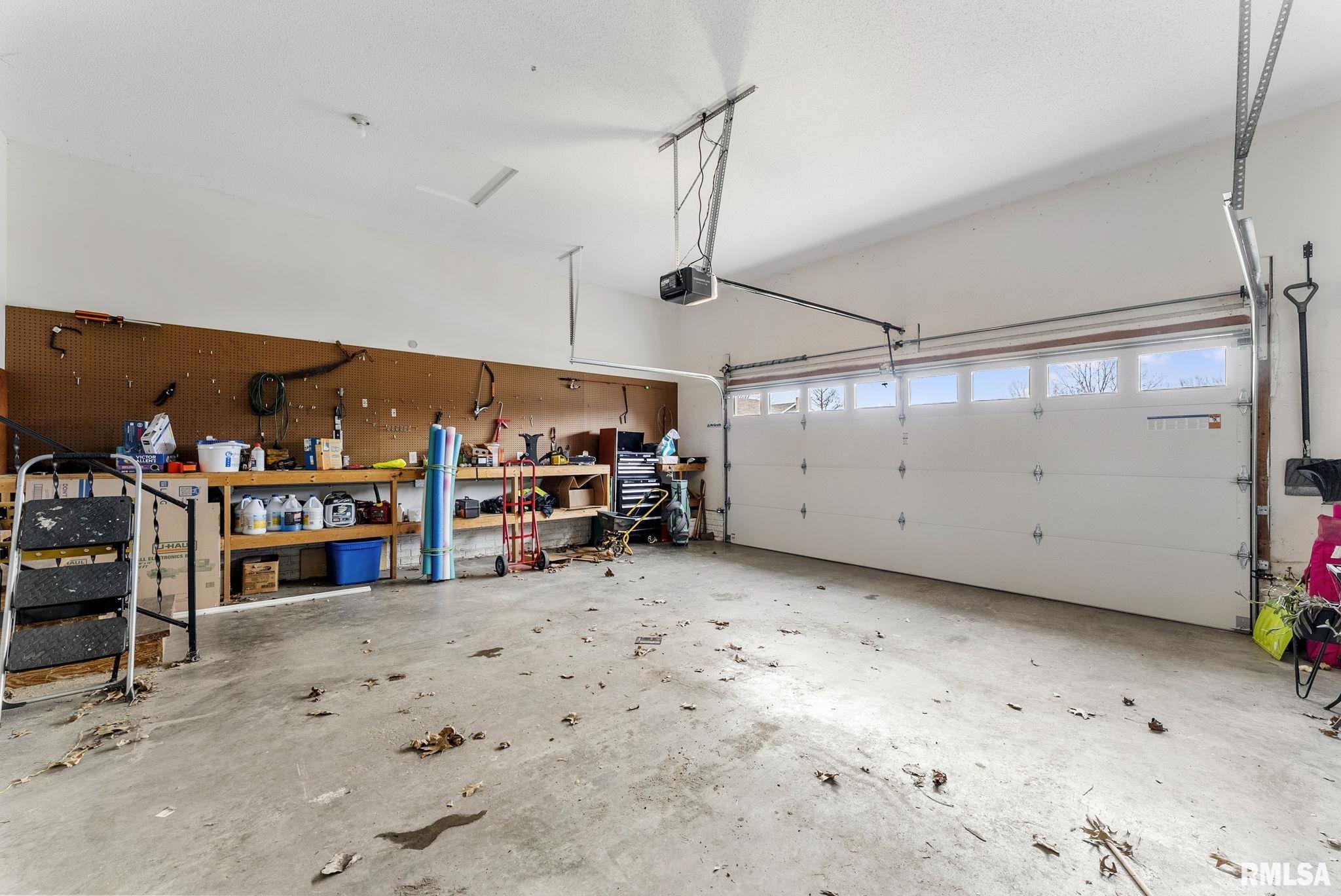 4928 Main Court Property Photo 32