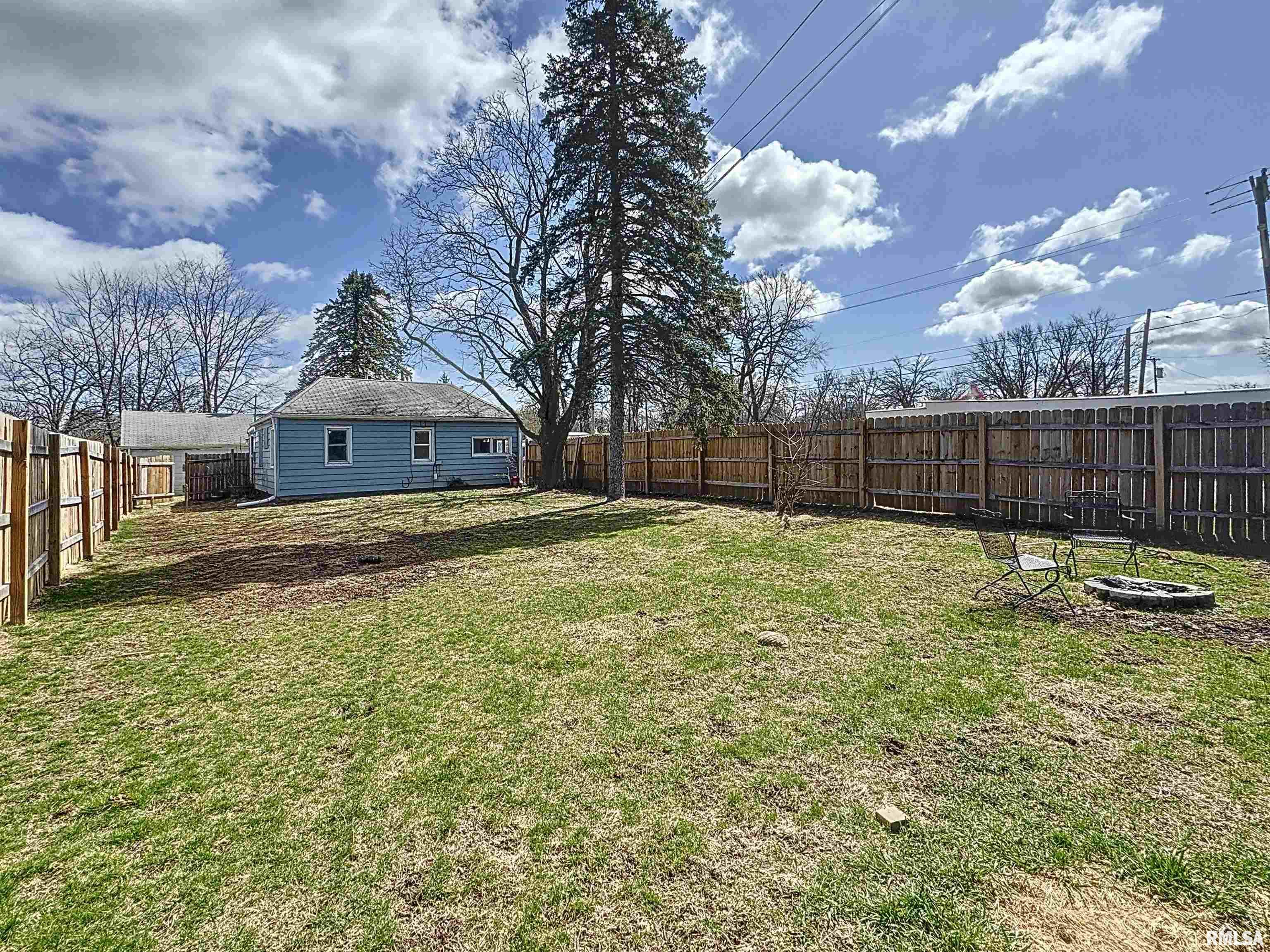 211 106th Avenue West Property Photo 21