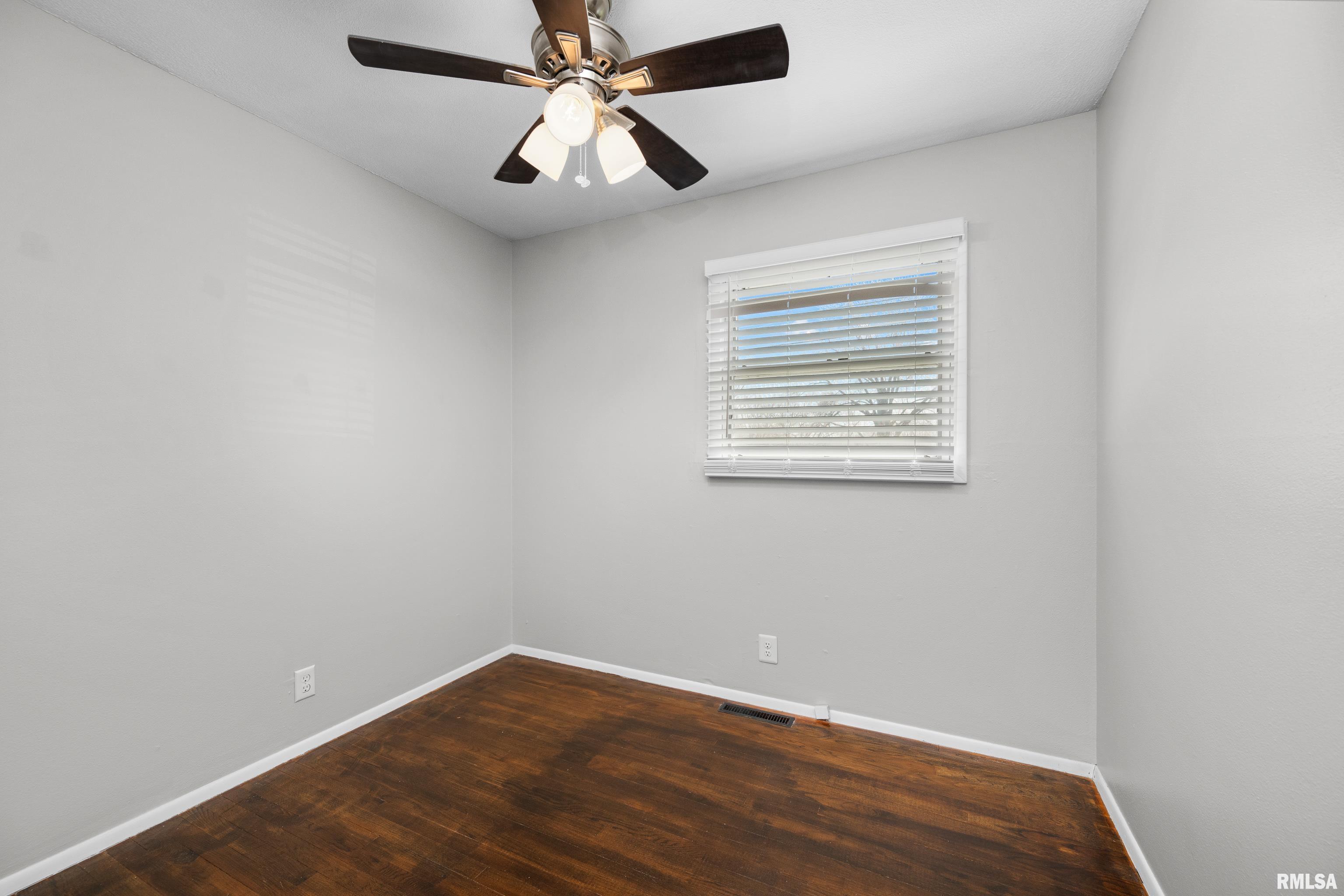 917 Wisconsin Street Property Photo 11