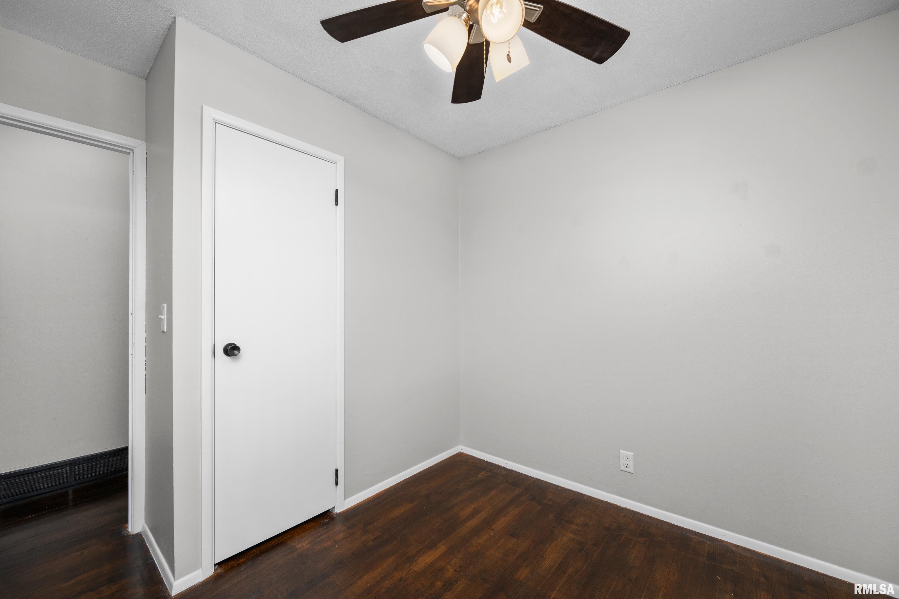 917 Wisconsin Street Property Photo 12